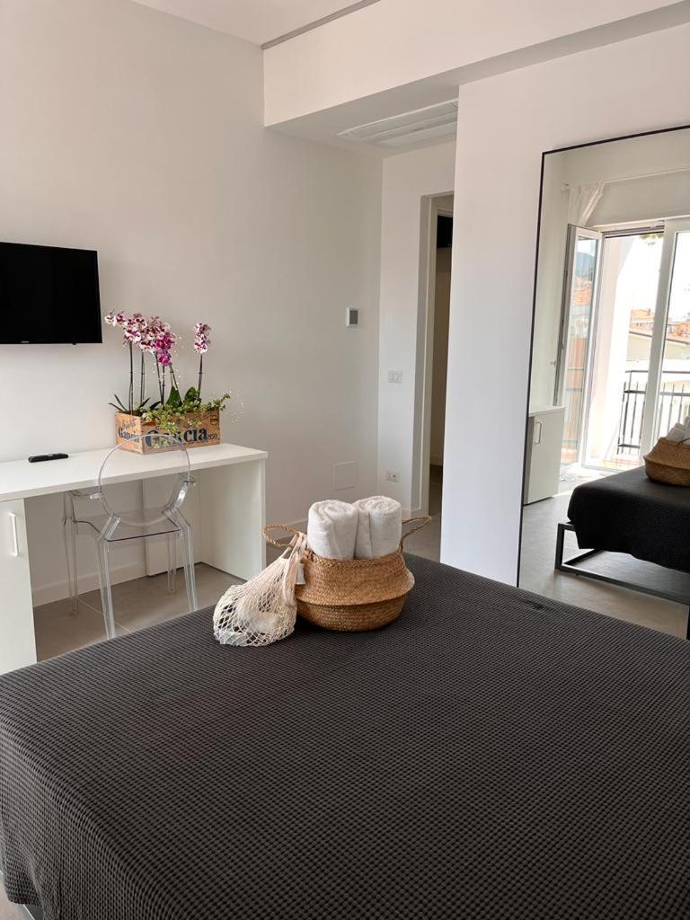 Deluxe Double Room Side Sea View