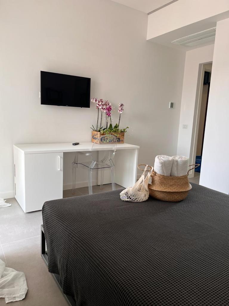 Deluxe Double Room Side Sea View