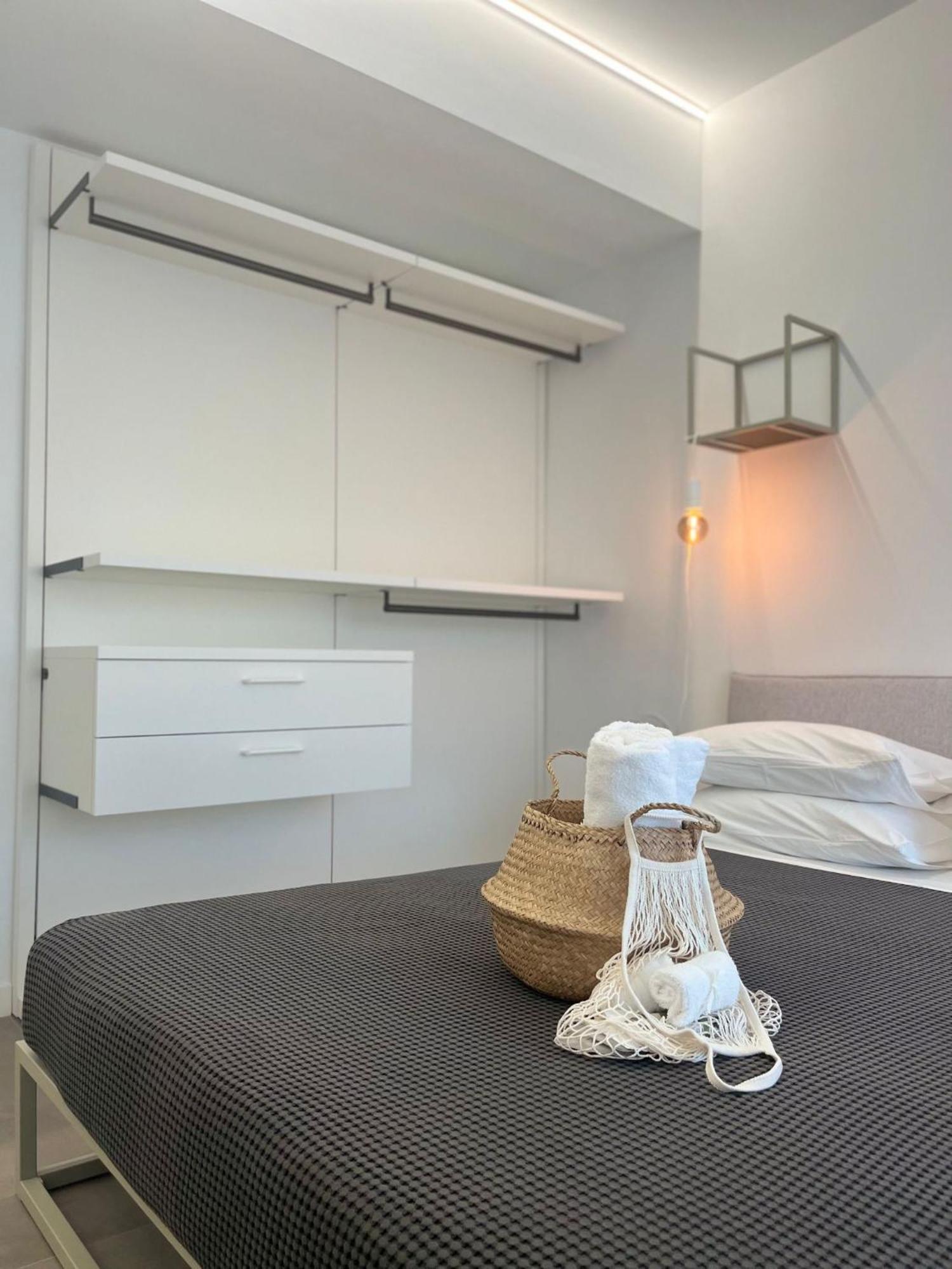 Deluxe Double Room Side Sea View