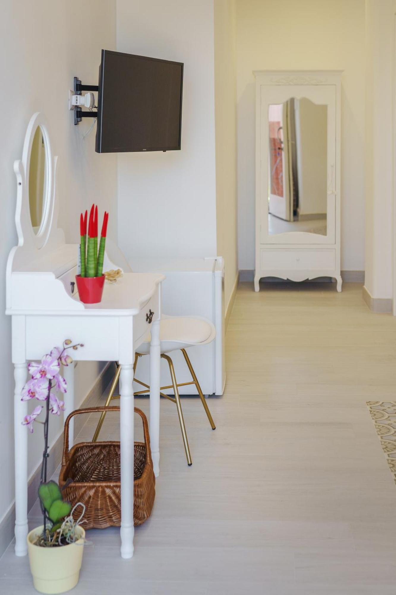 Large Double Room