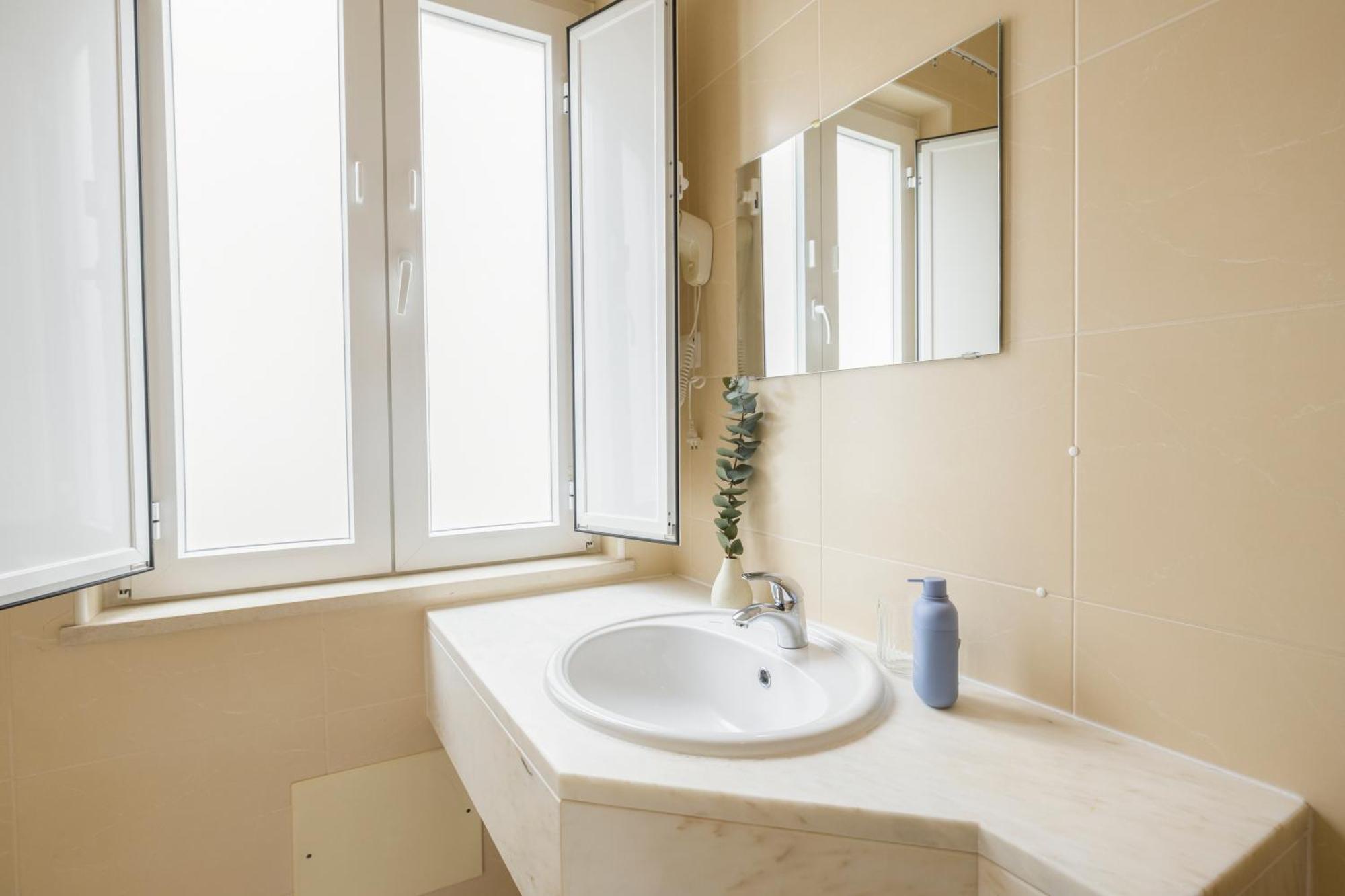 Large Double Room