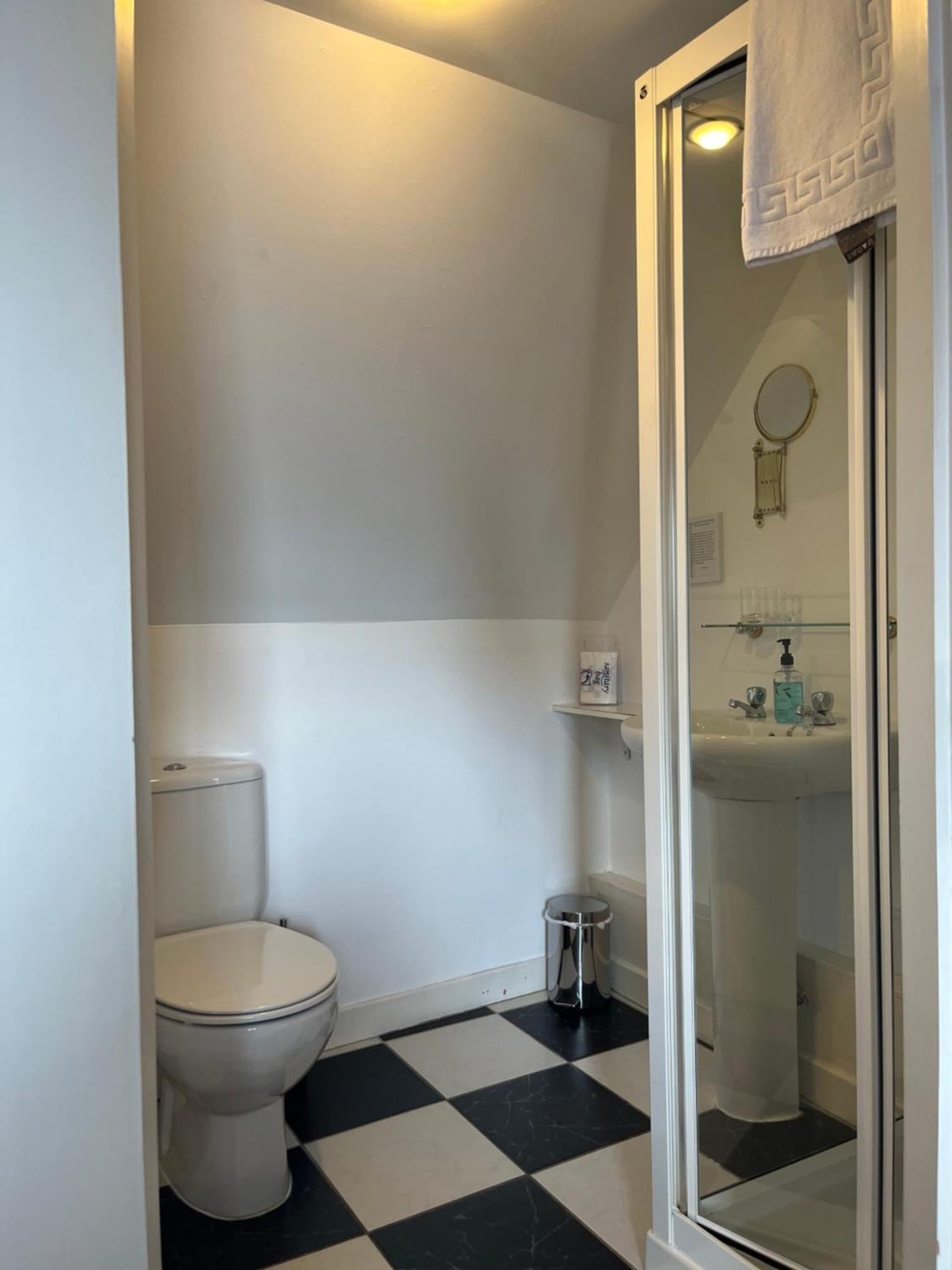 Double Room with Private Bathroom