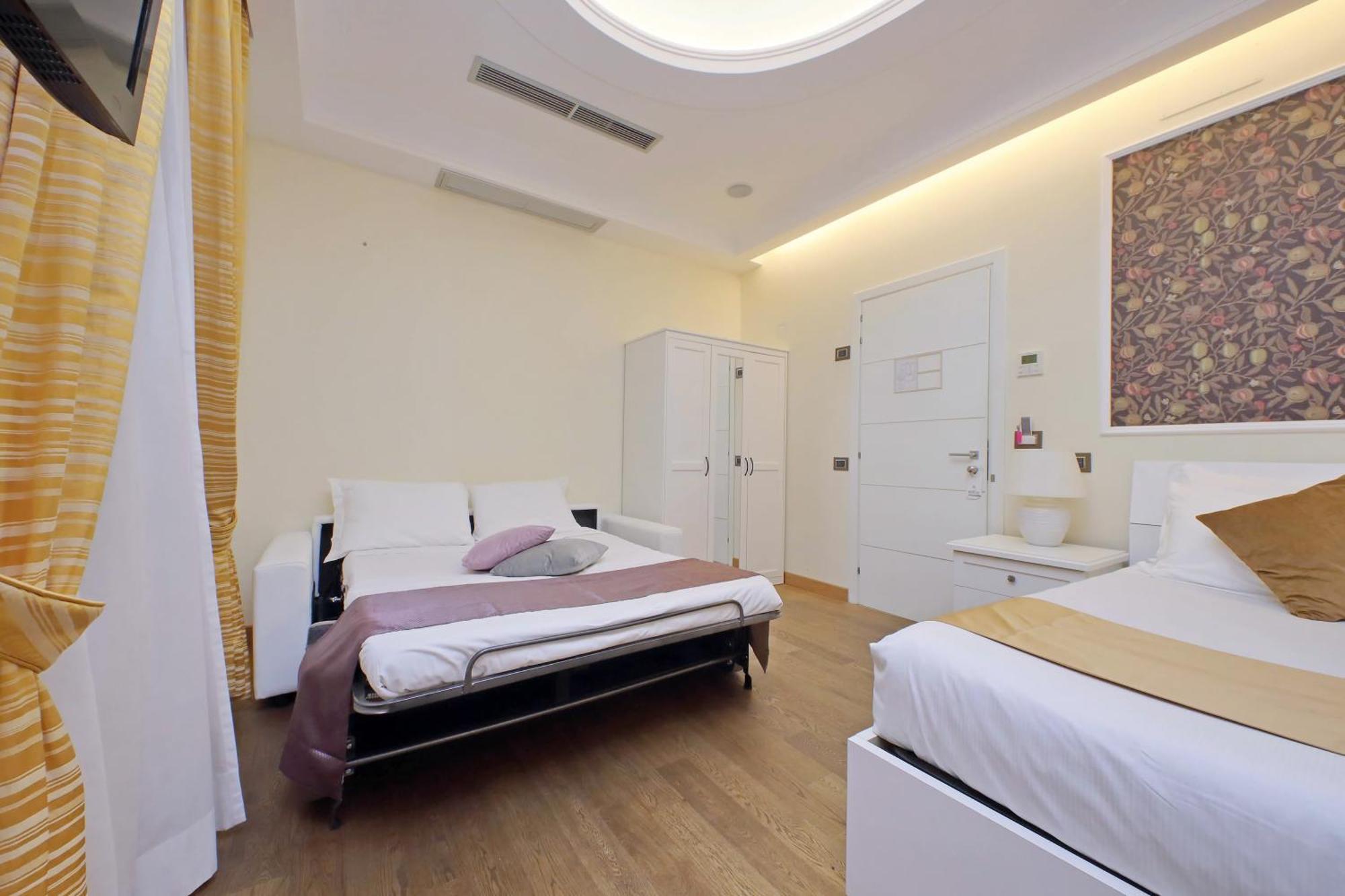 Queen Room