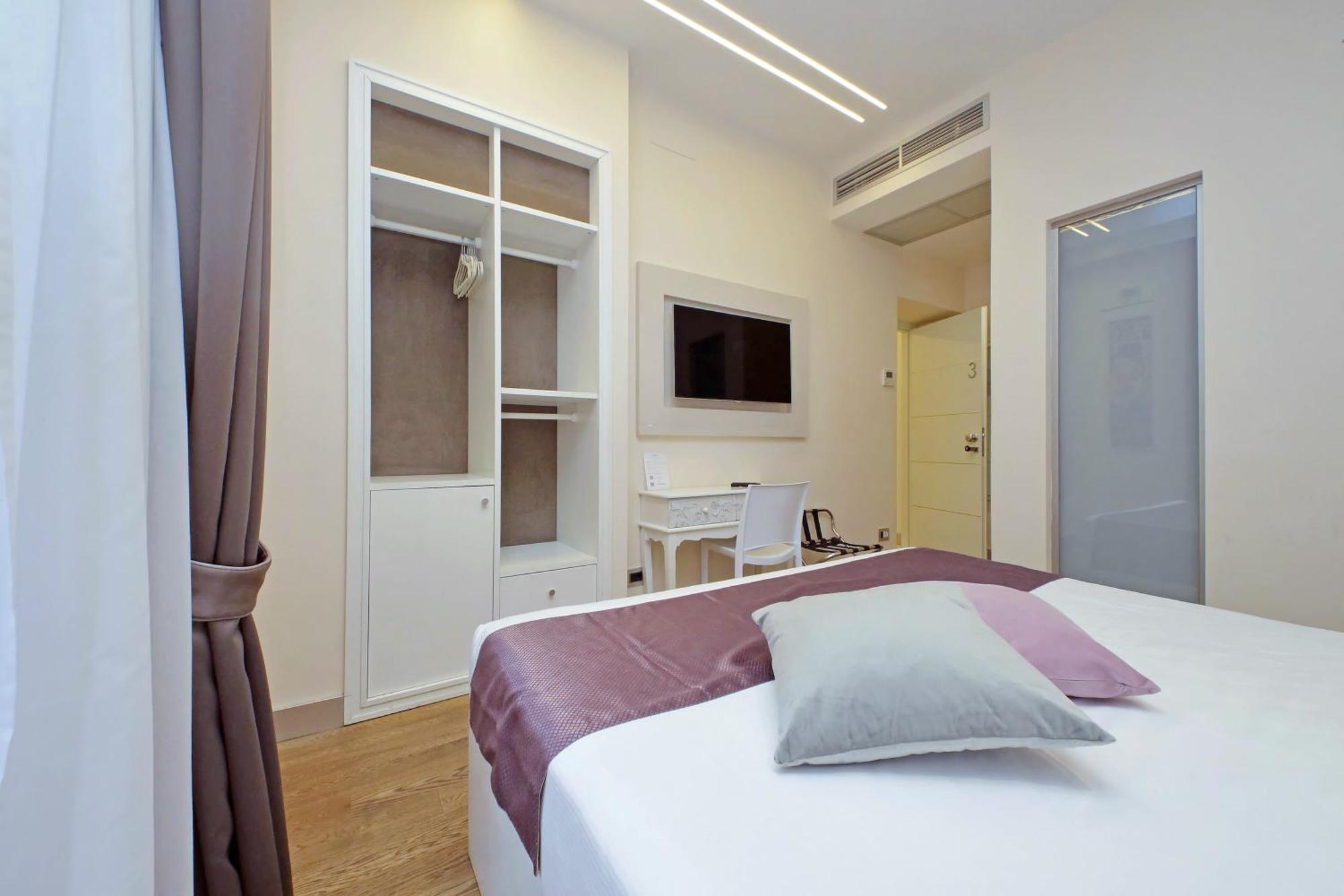 Quadruple Room Private Bathroom