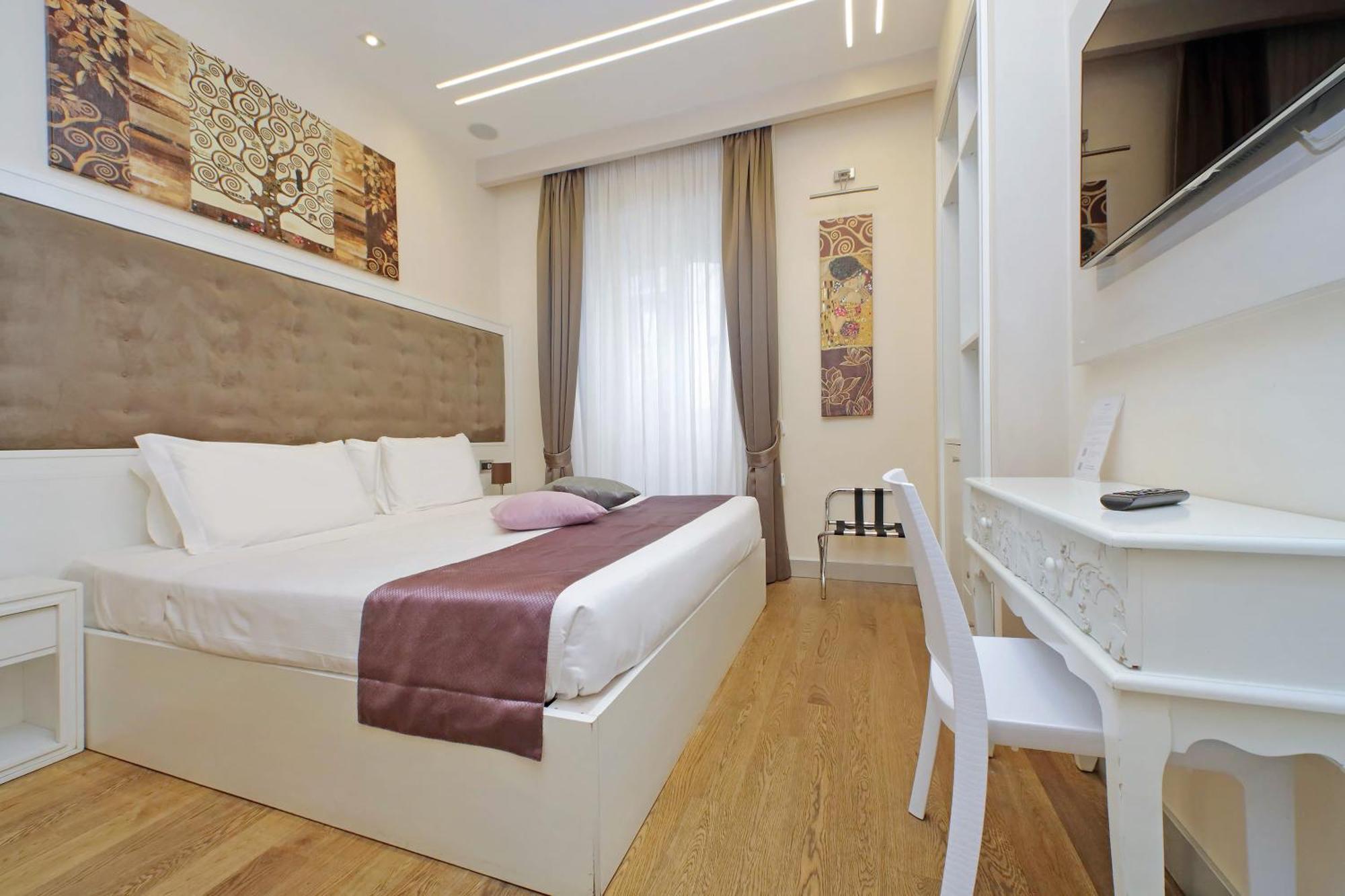 Quadruple Room Private Bathroom