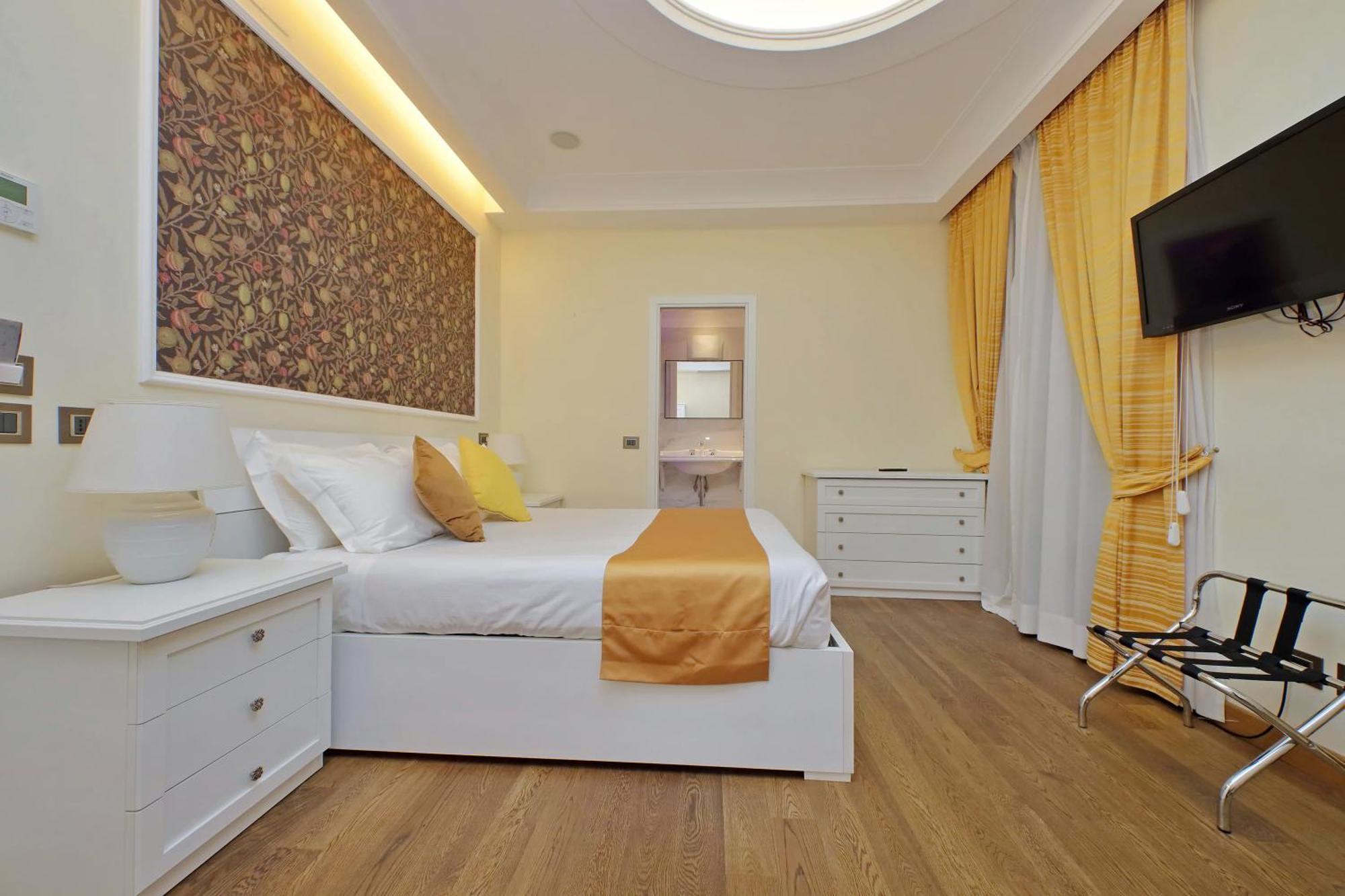 Queen Room