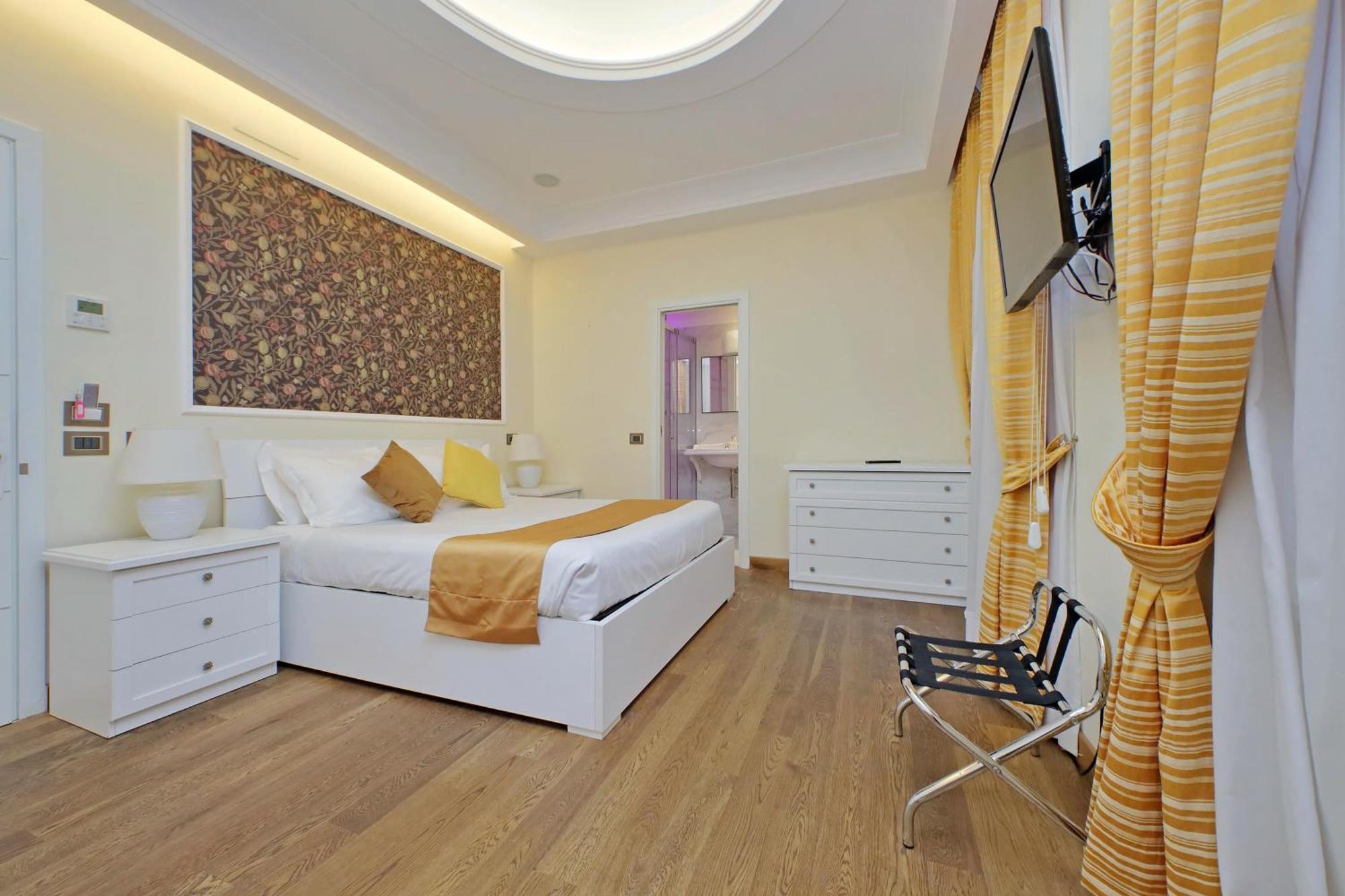 Queen Room