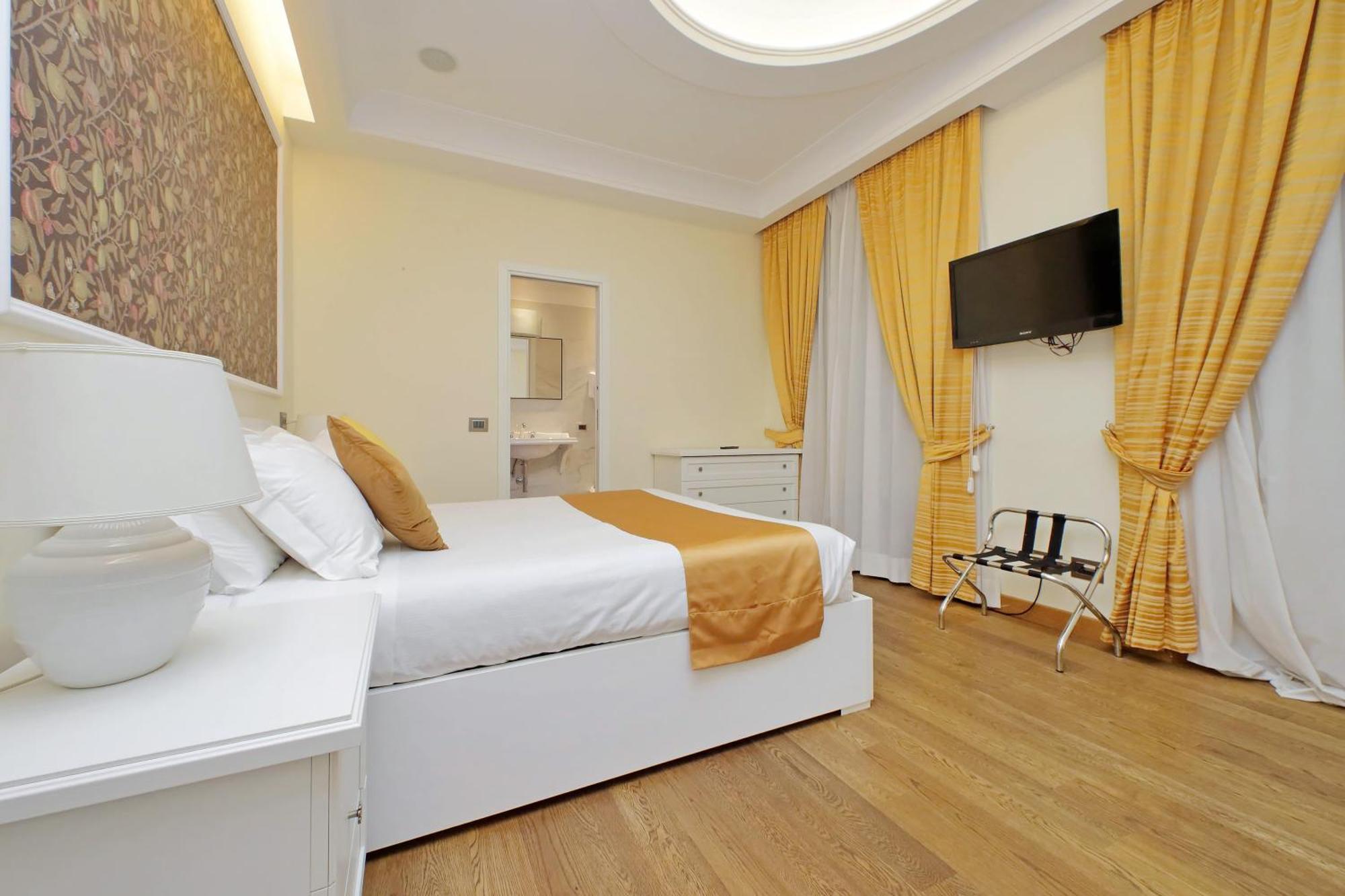 Queen Room