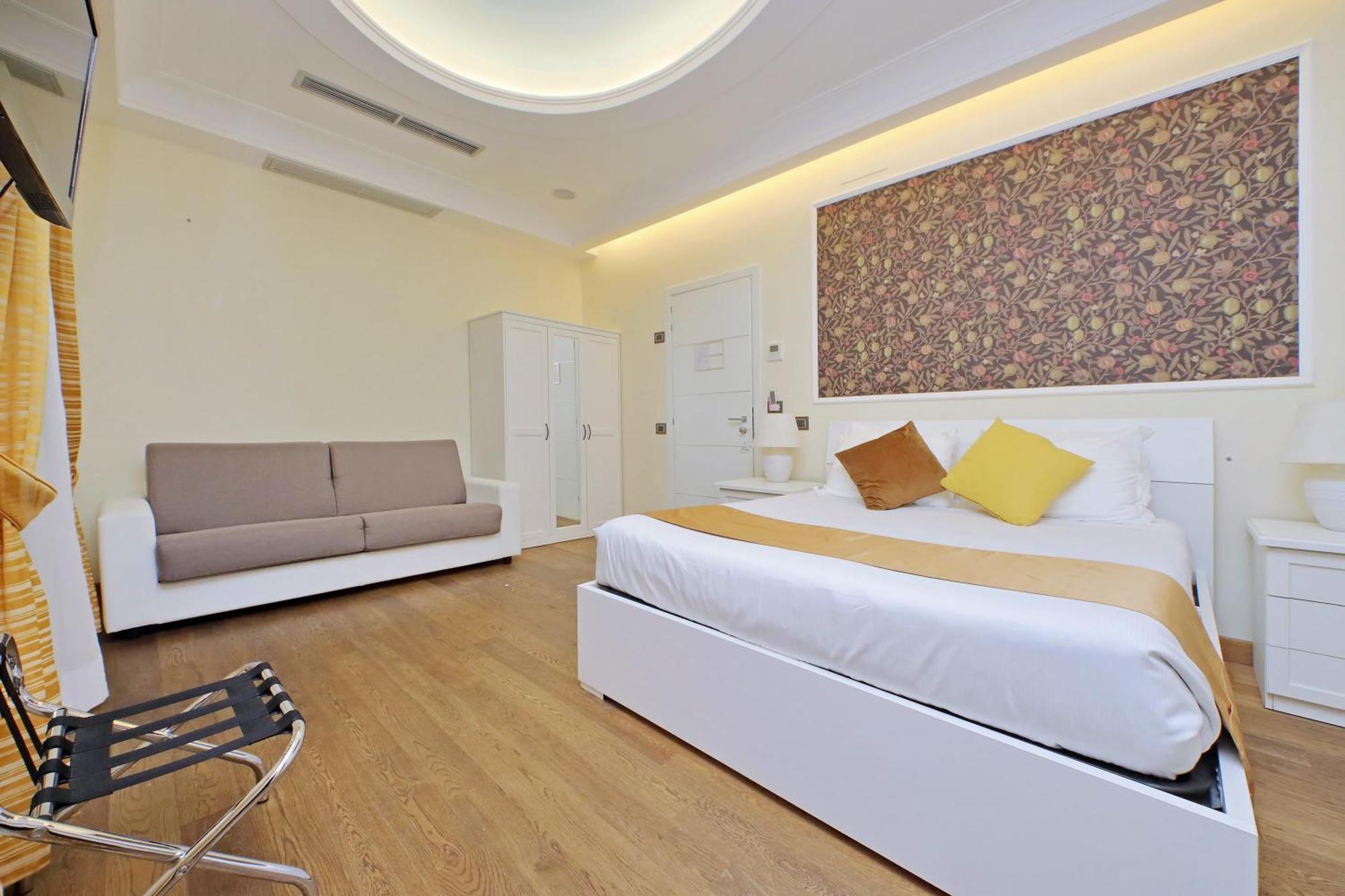 Queen Room