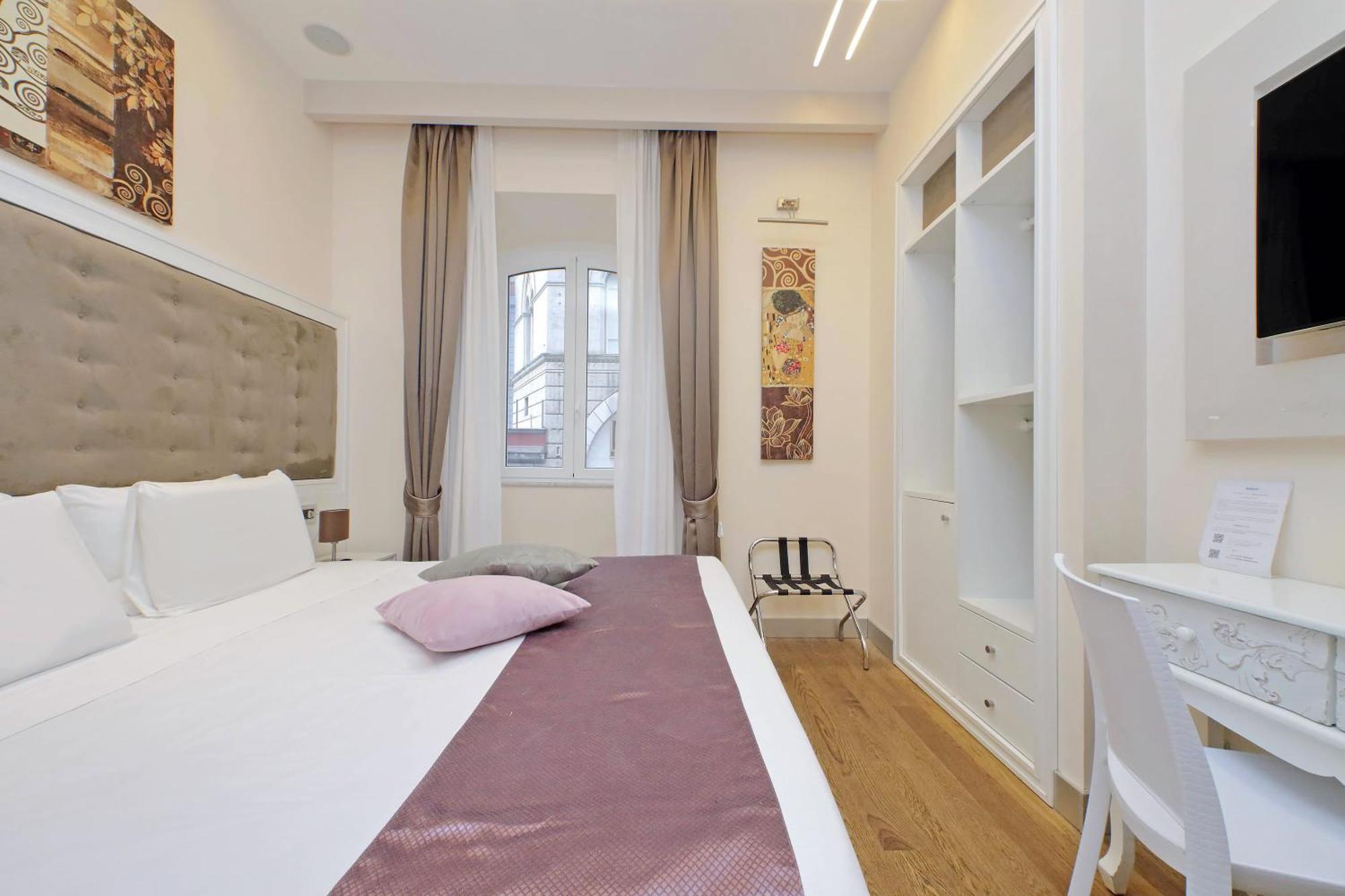 Quadruple Room Private Bathroom