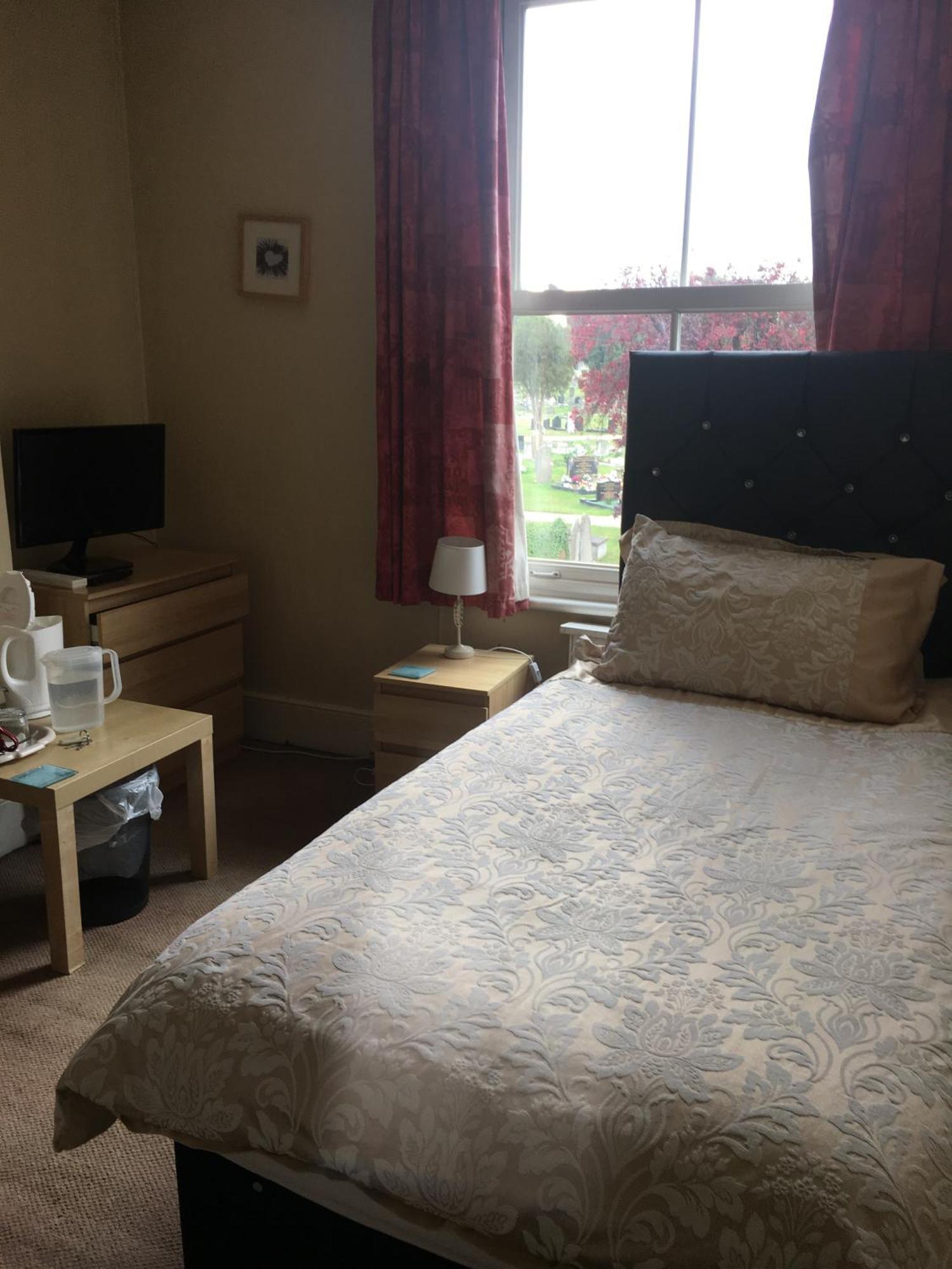 Deluxe Single Room