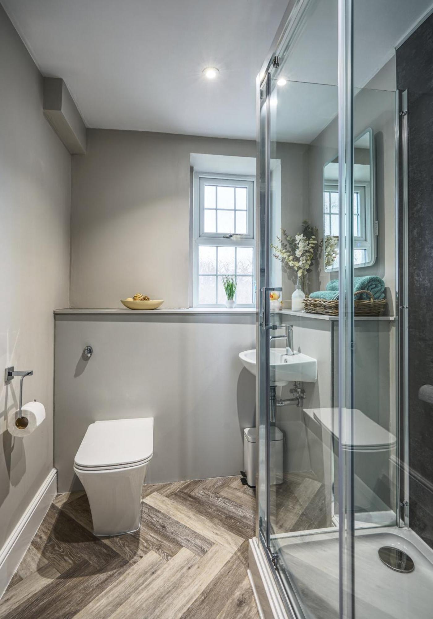 Single Room Shower,1588366077:JPEG