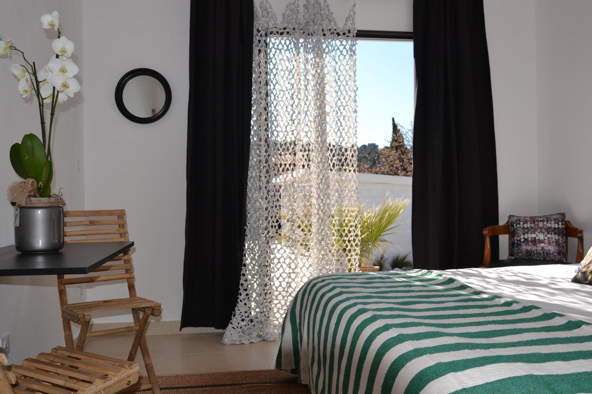Double Room,1584595998:JPEG