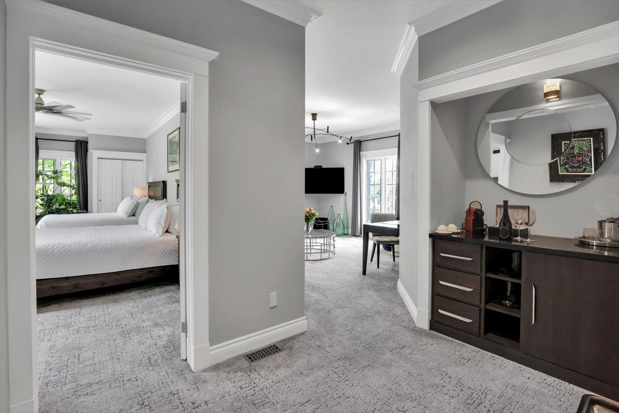 Premium Suite