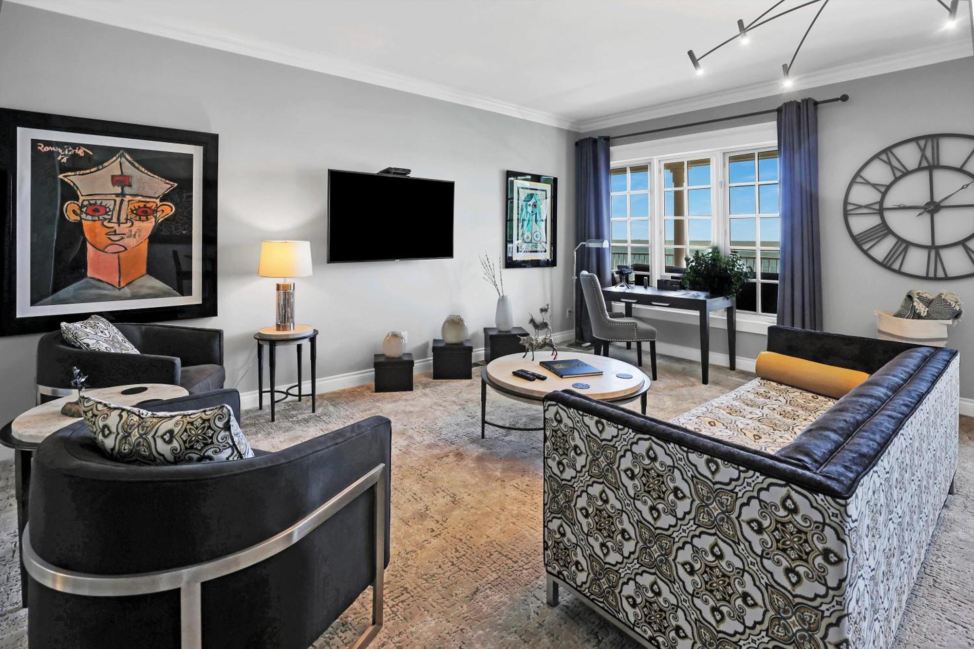 Luxury Suite Spa Bath