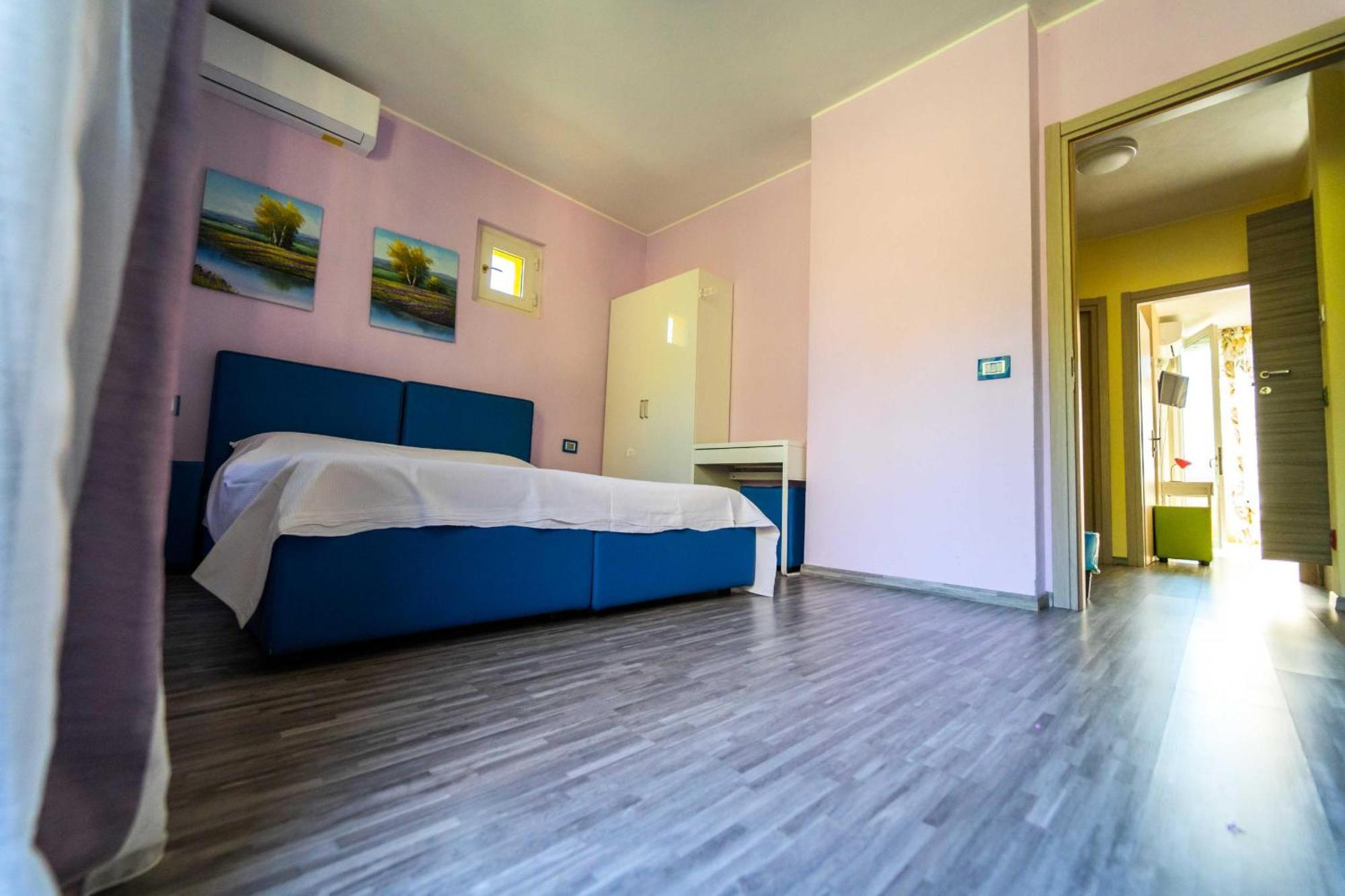 Double Room Mountain View