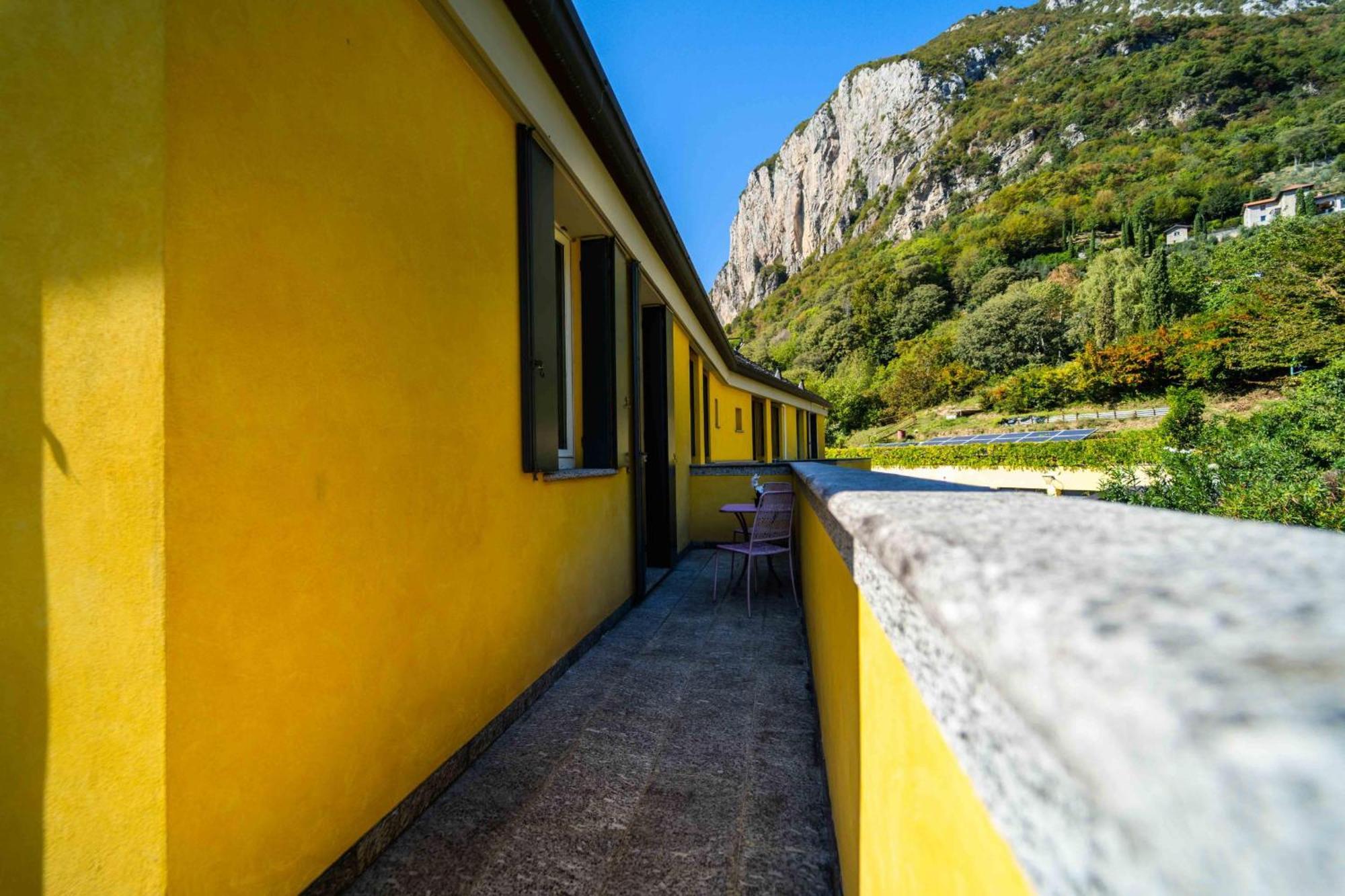 Double Room Mountain View