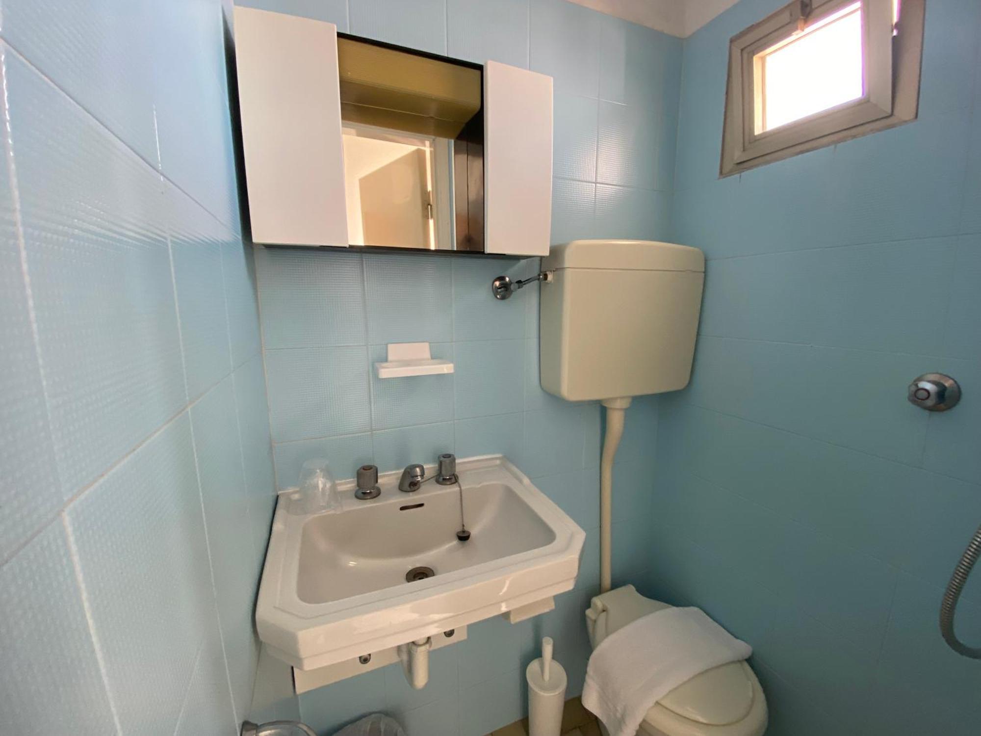 Economy Single Room