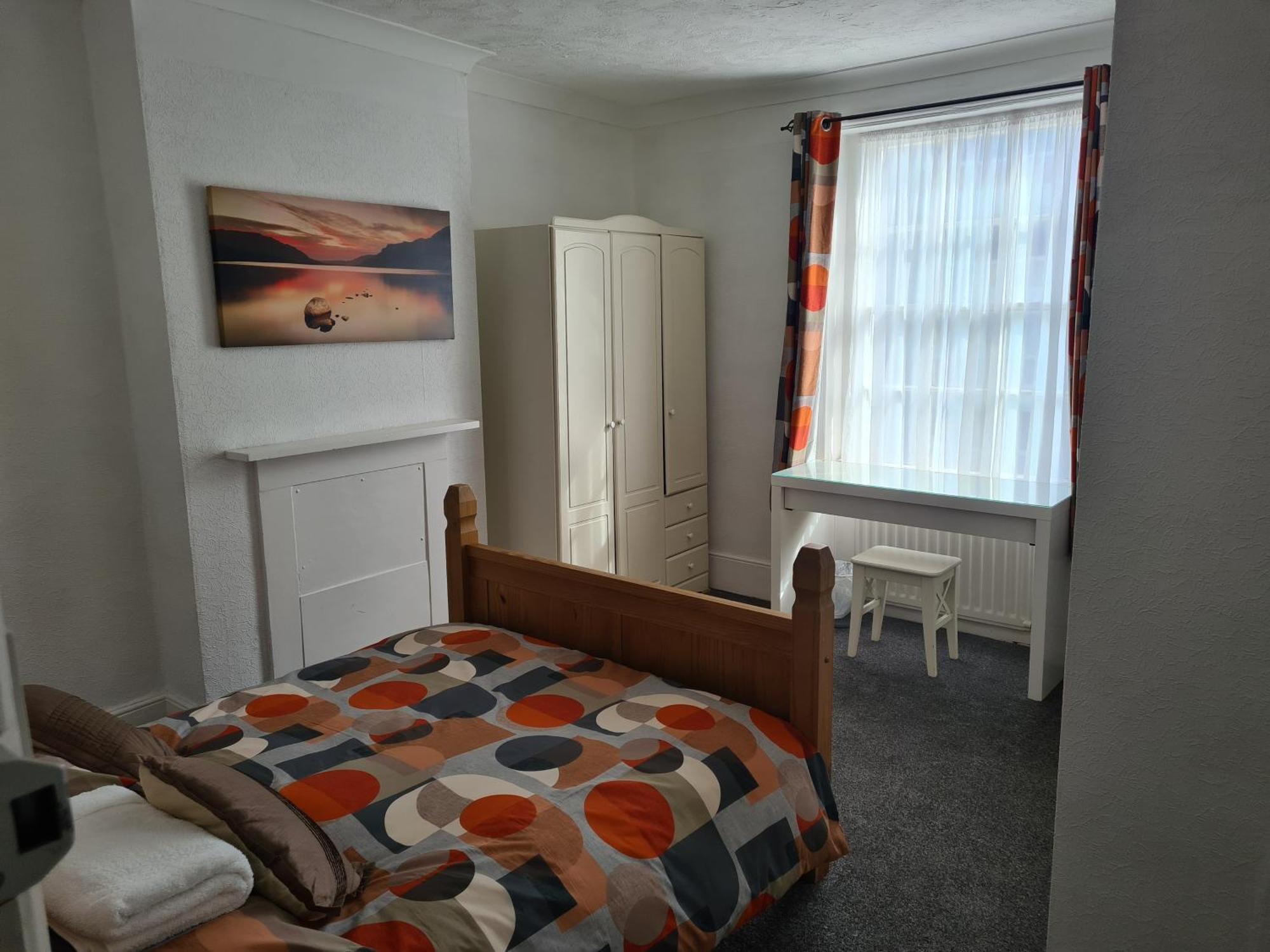 Double Room Private Bathroom