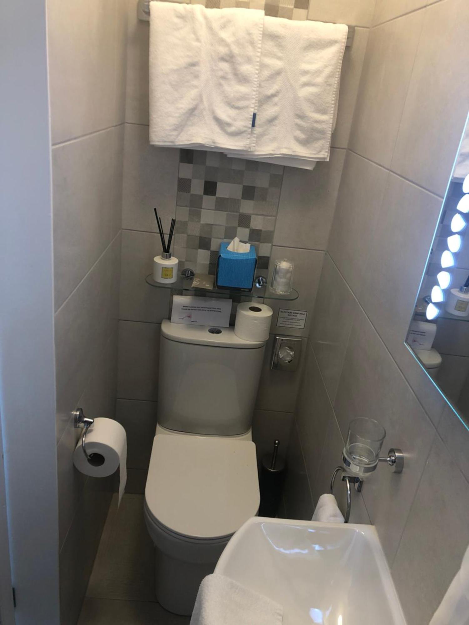 Double Room with Private Bathroom,1589725976:JPEG