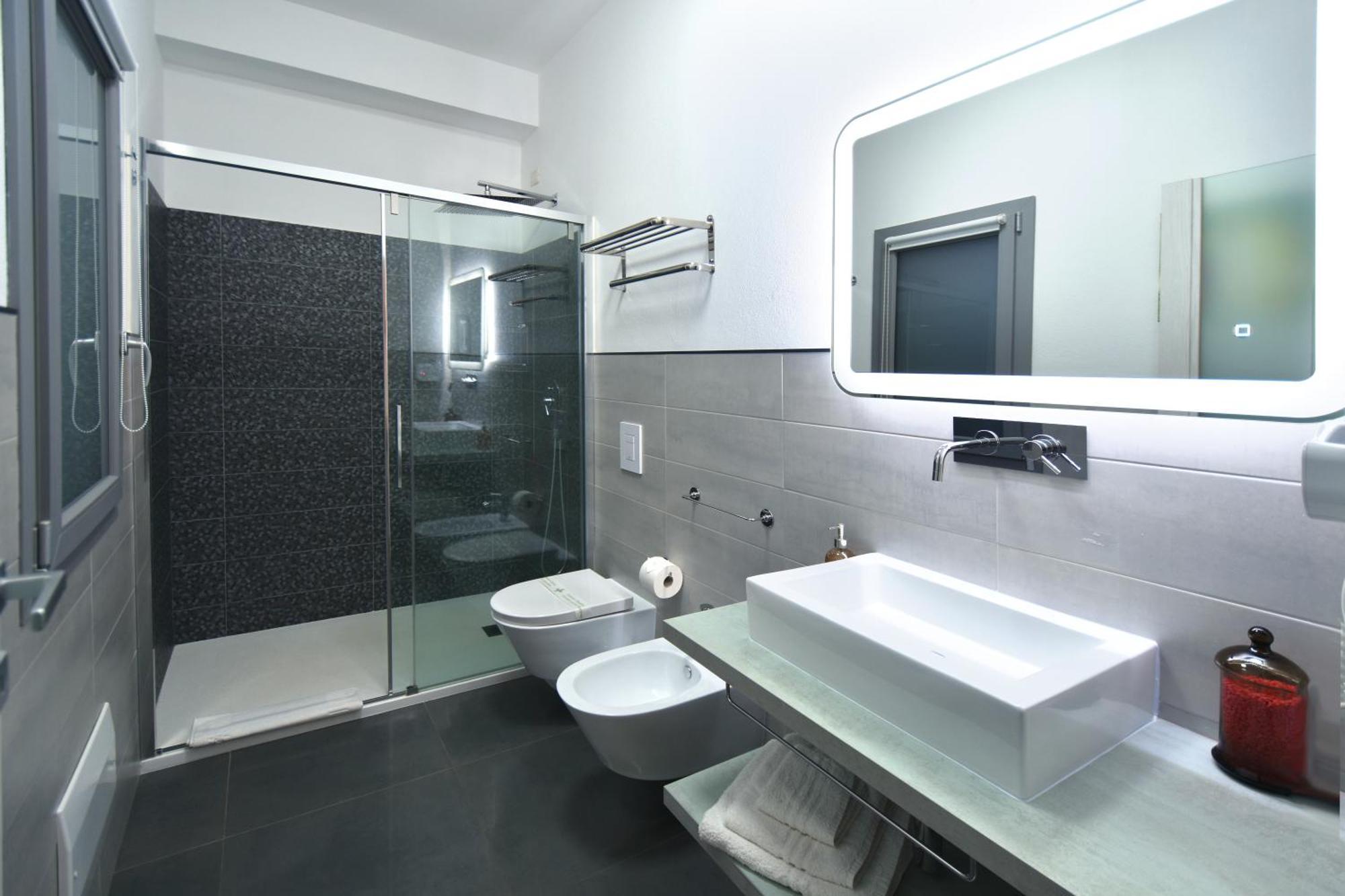 Double Room Private Bathroom