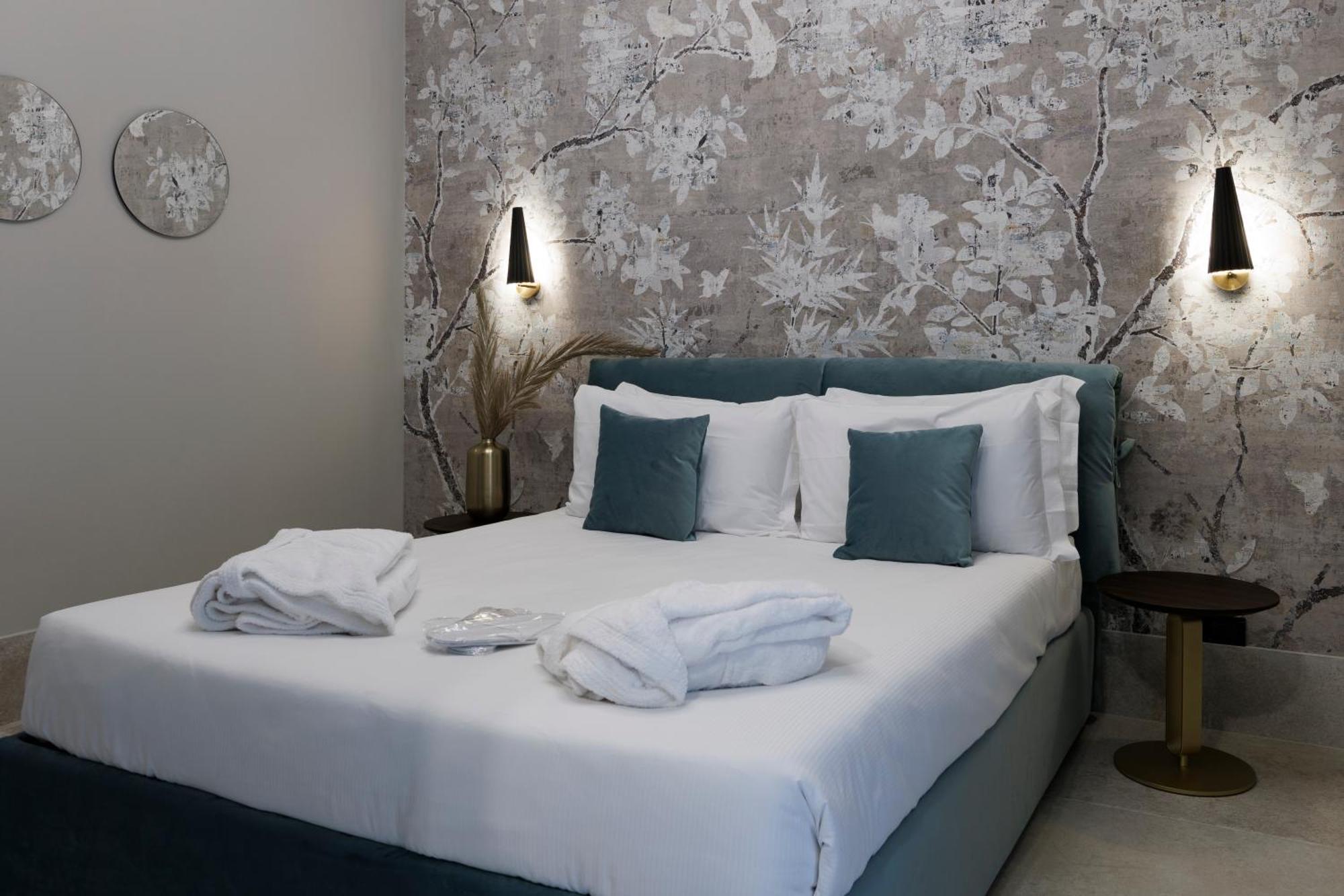 Junior Suite with Balcony
