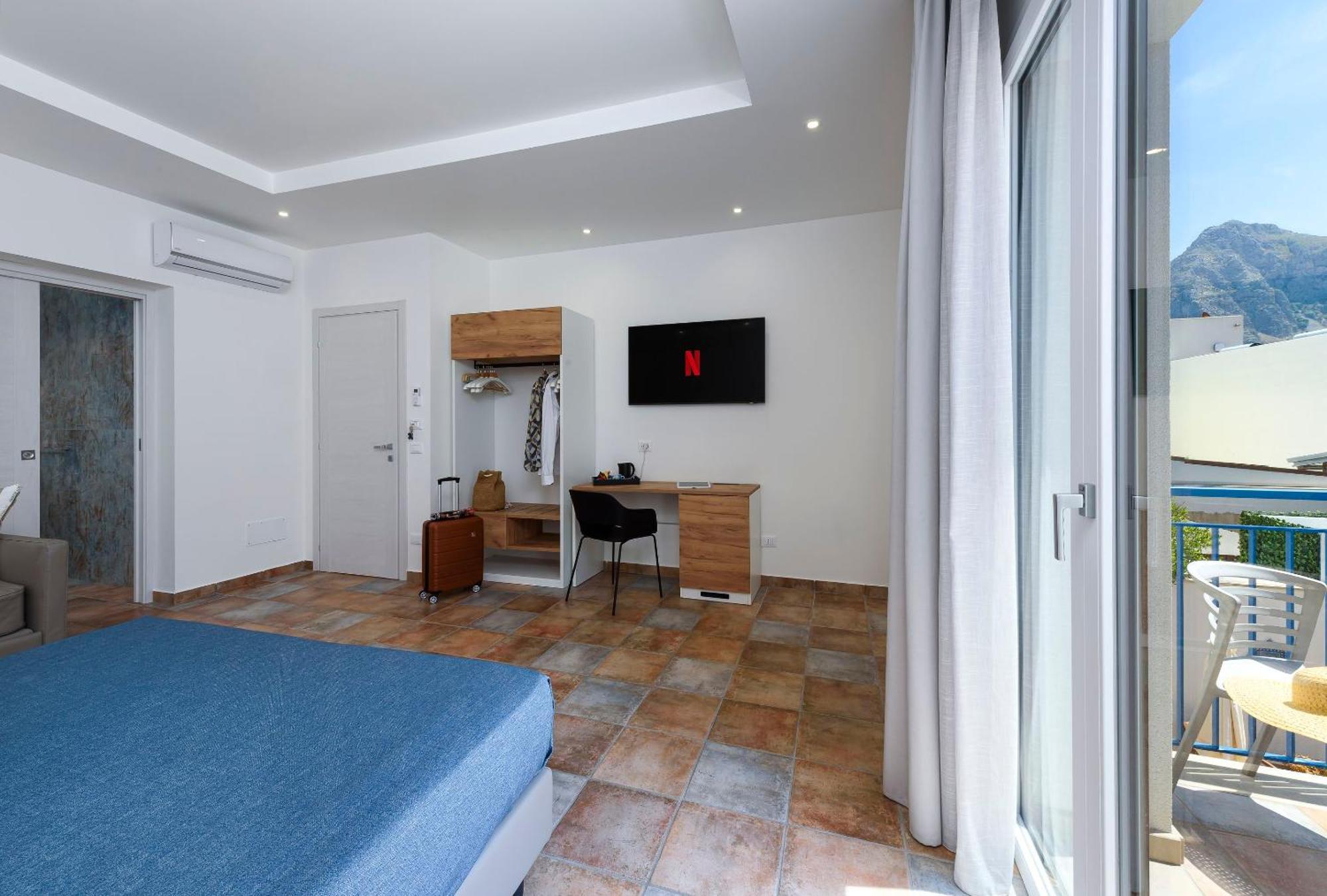 Triple Room Balcony,1594715105:JPEG