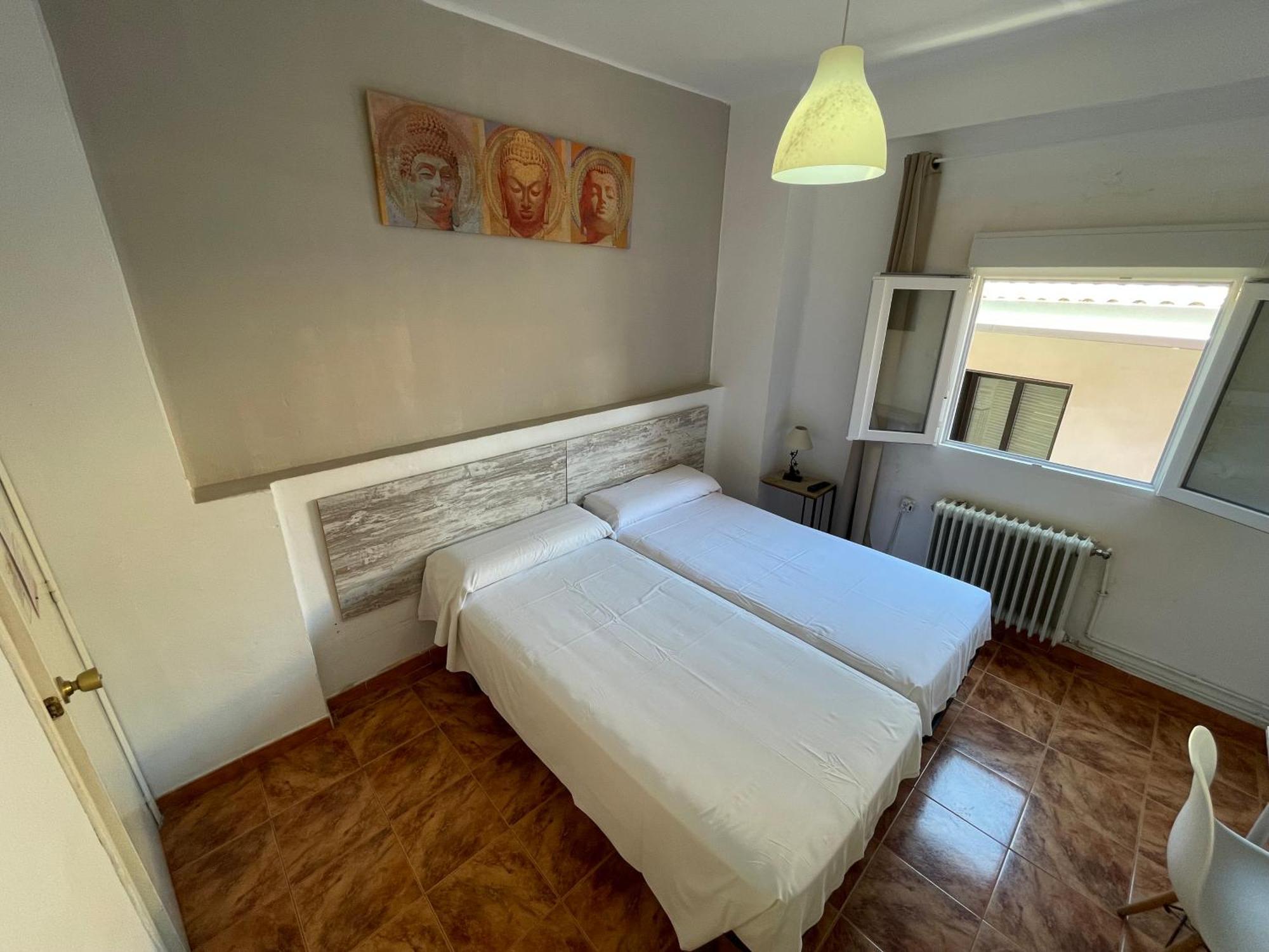 Double Room Private Bathroom