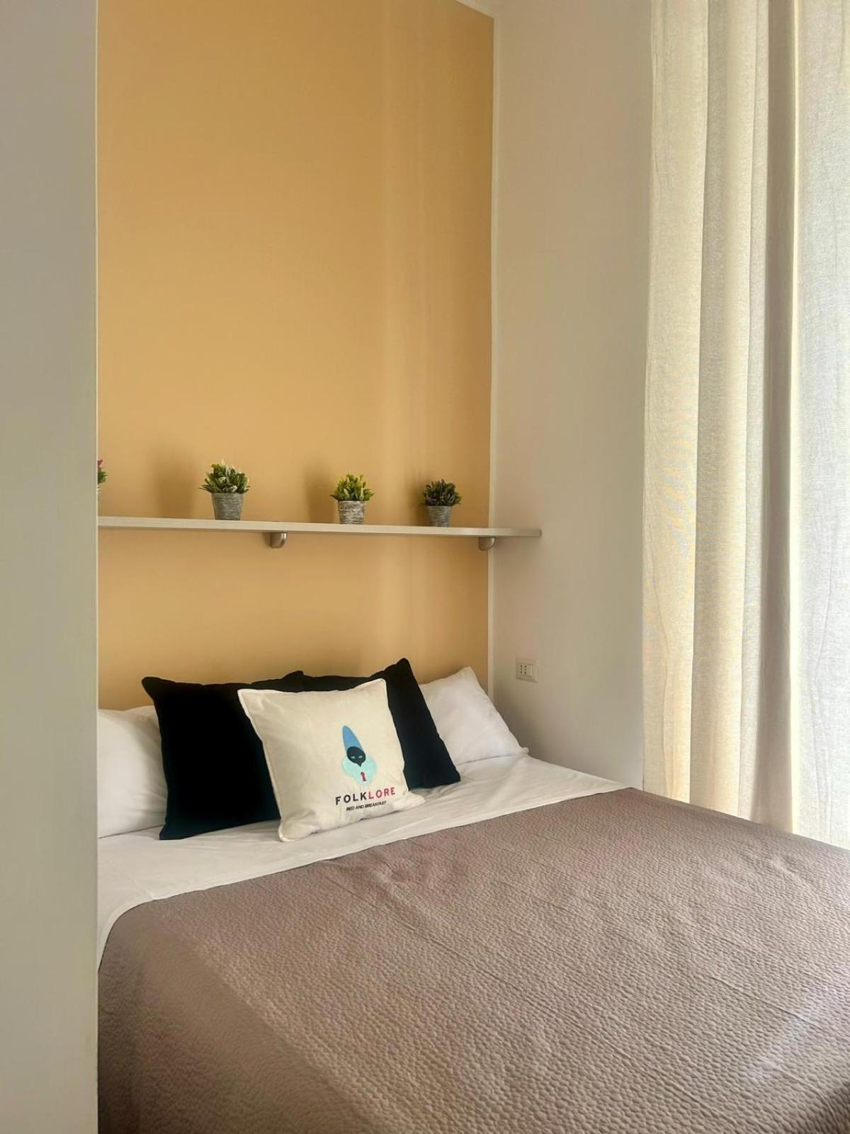 Standard Queen Room