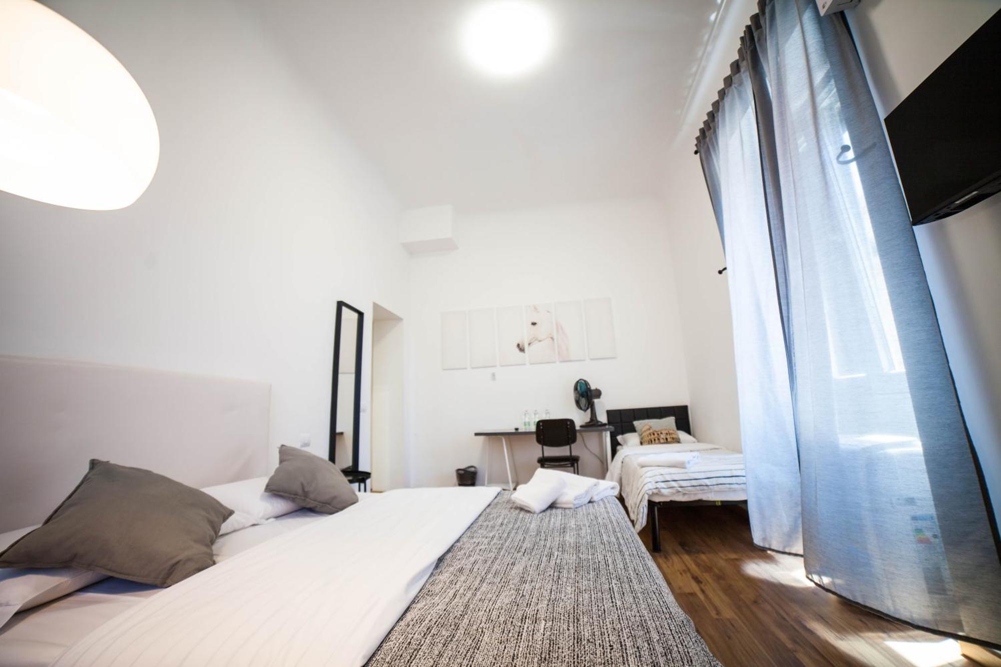 Triple Room Private Bathroom
