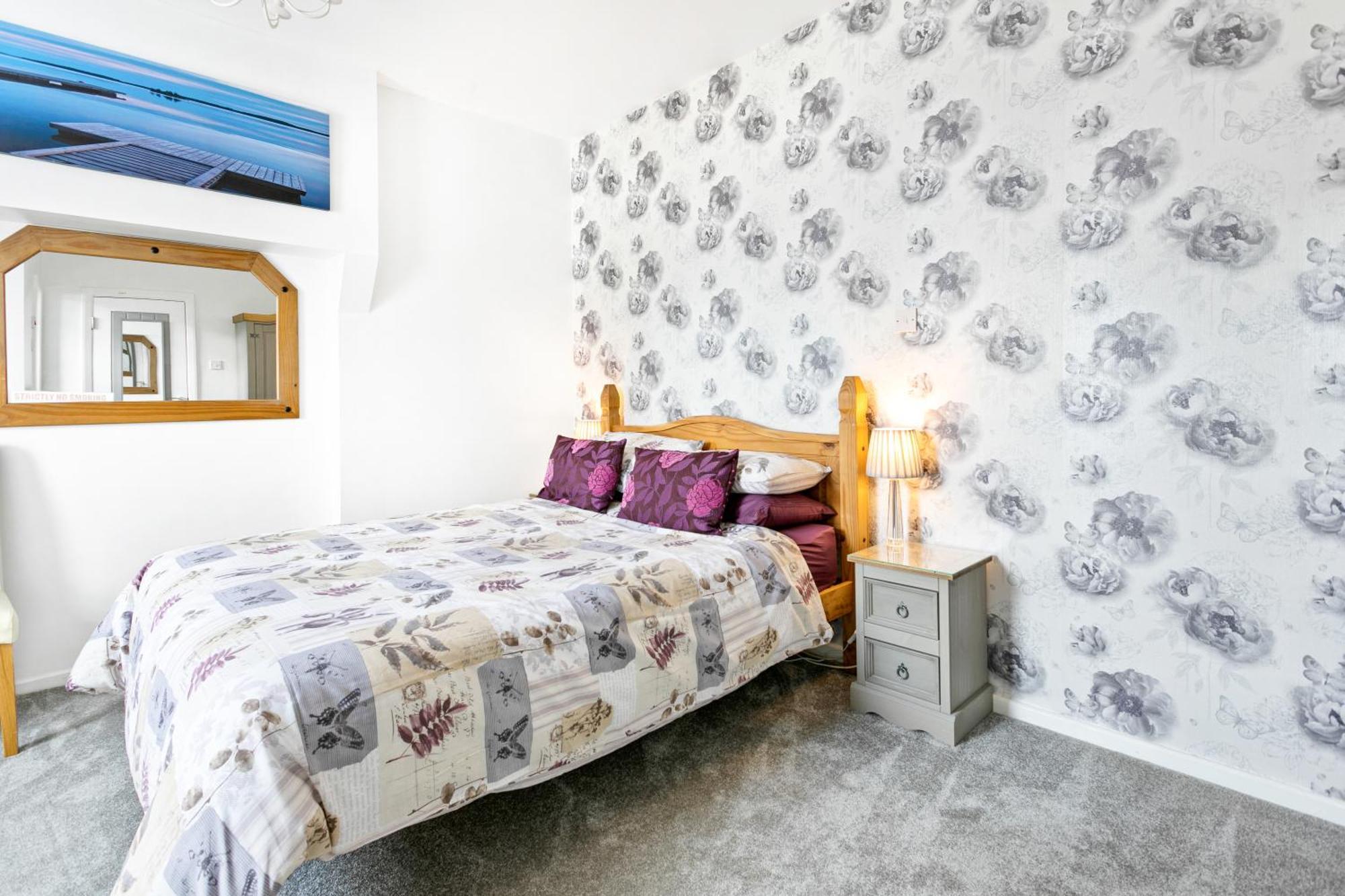 King Room,1605415139:JPEG