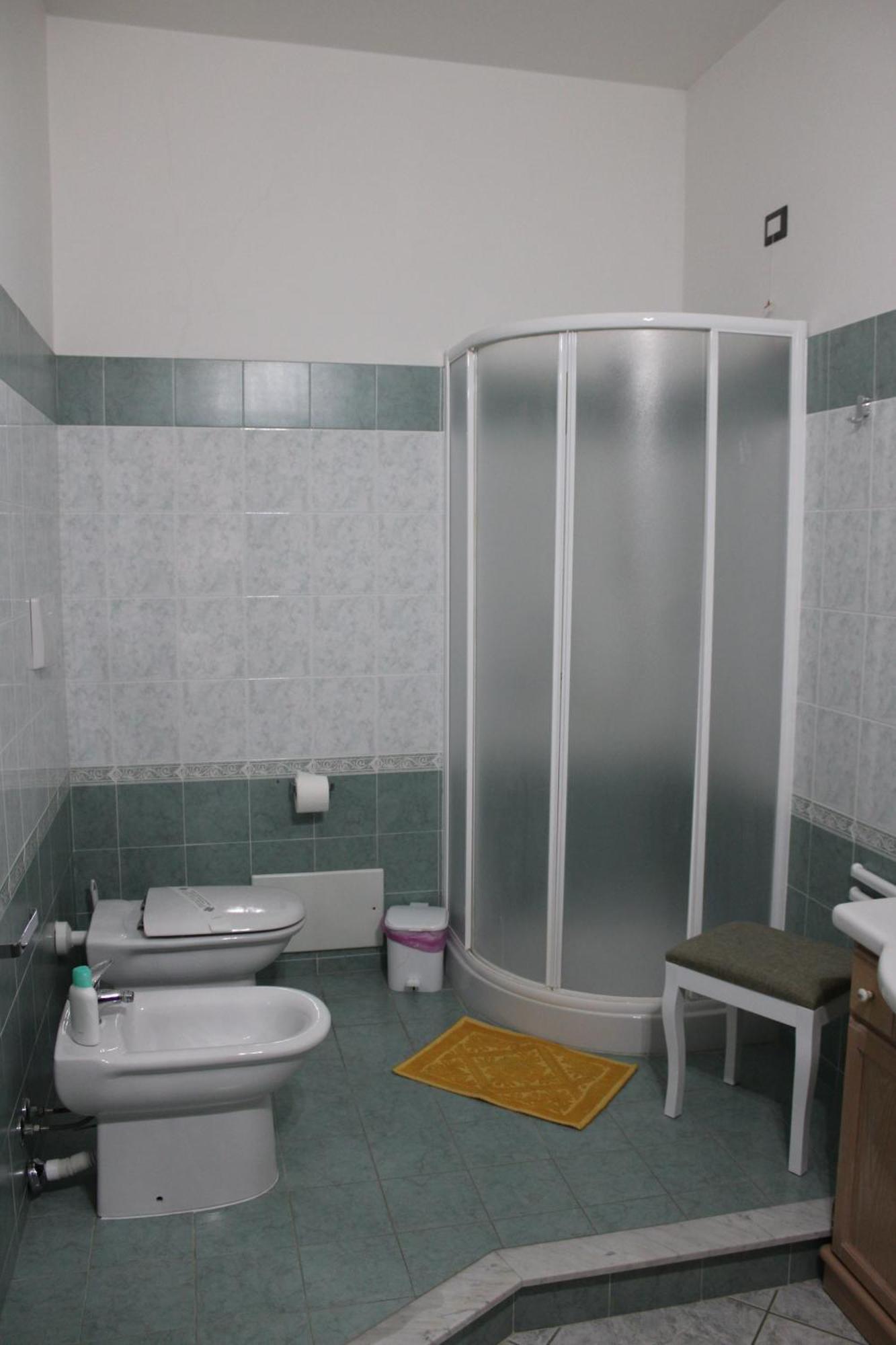 Double Room Private Bathroom