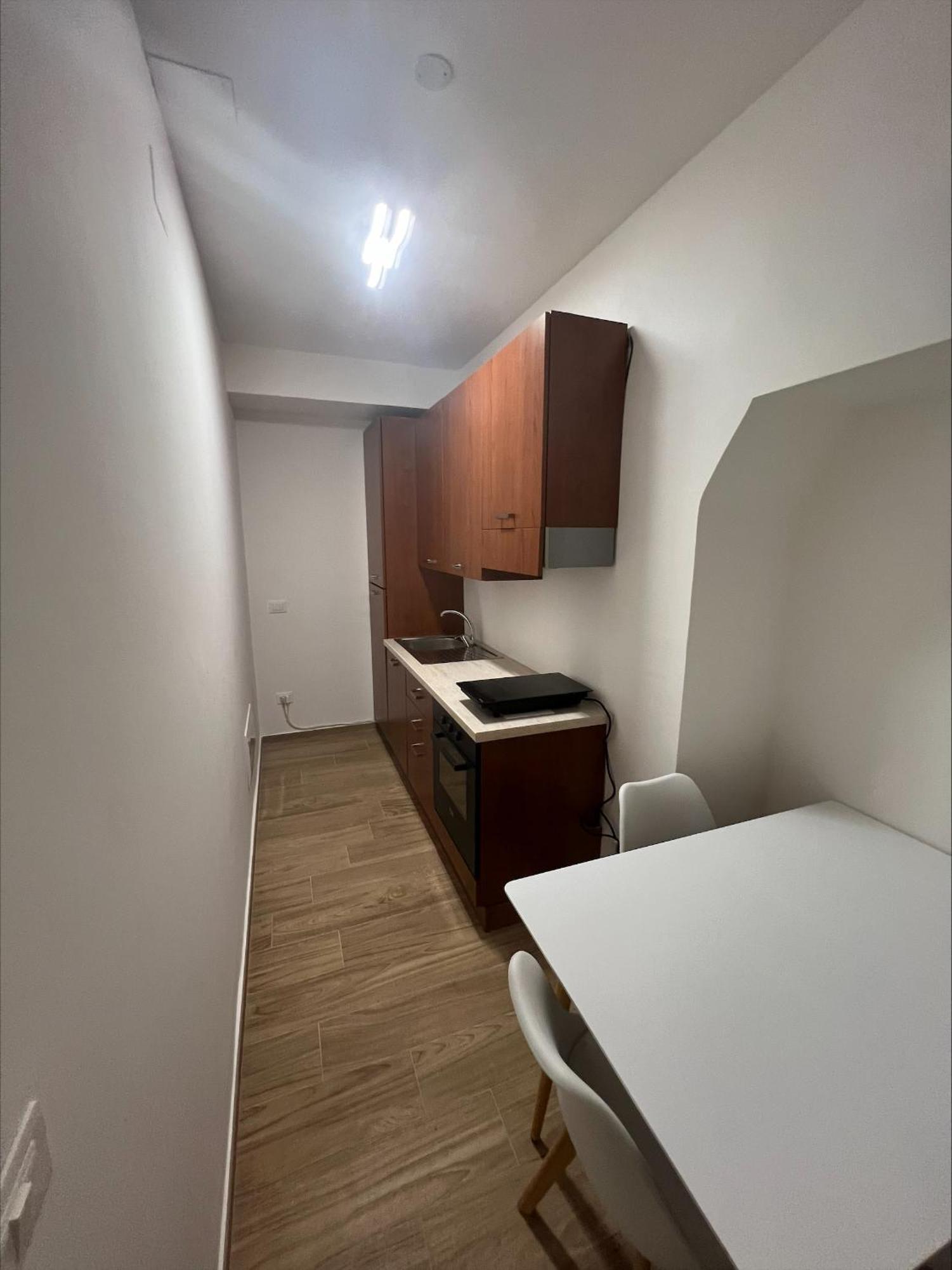 One-Bedroom Standard Apartment