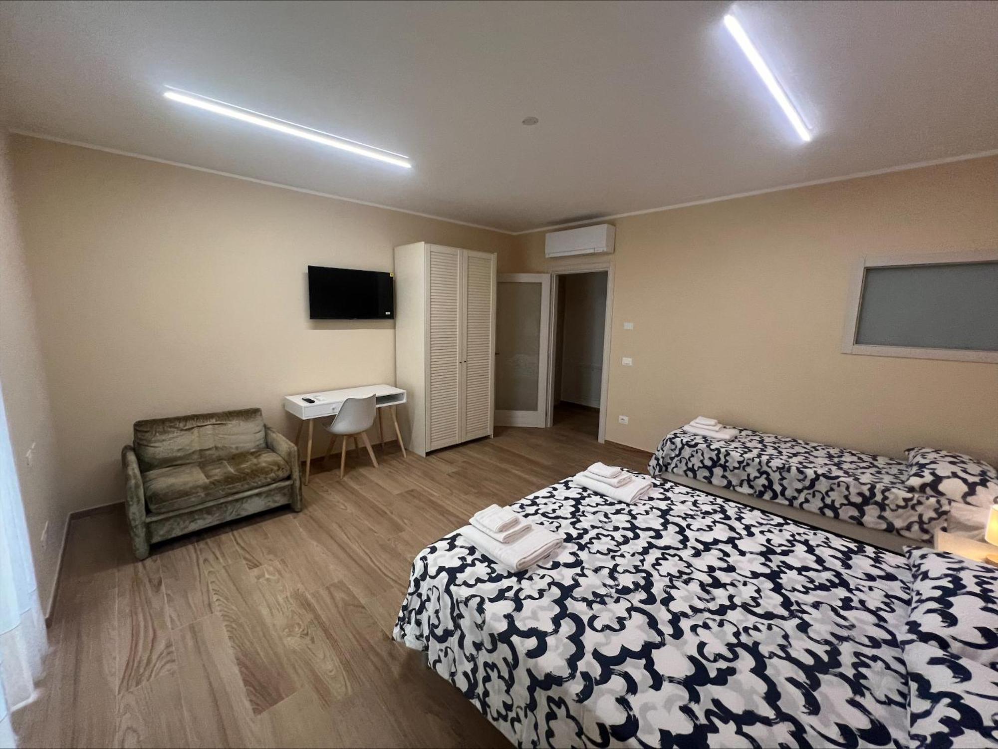 One-Bedroom Standard Apartment