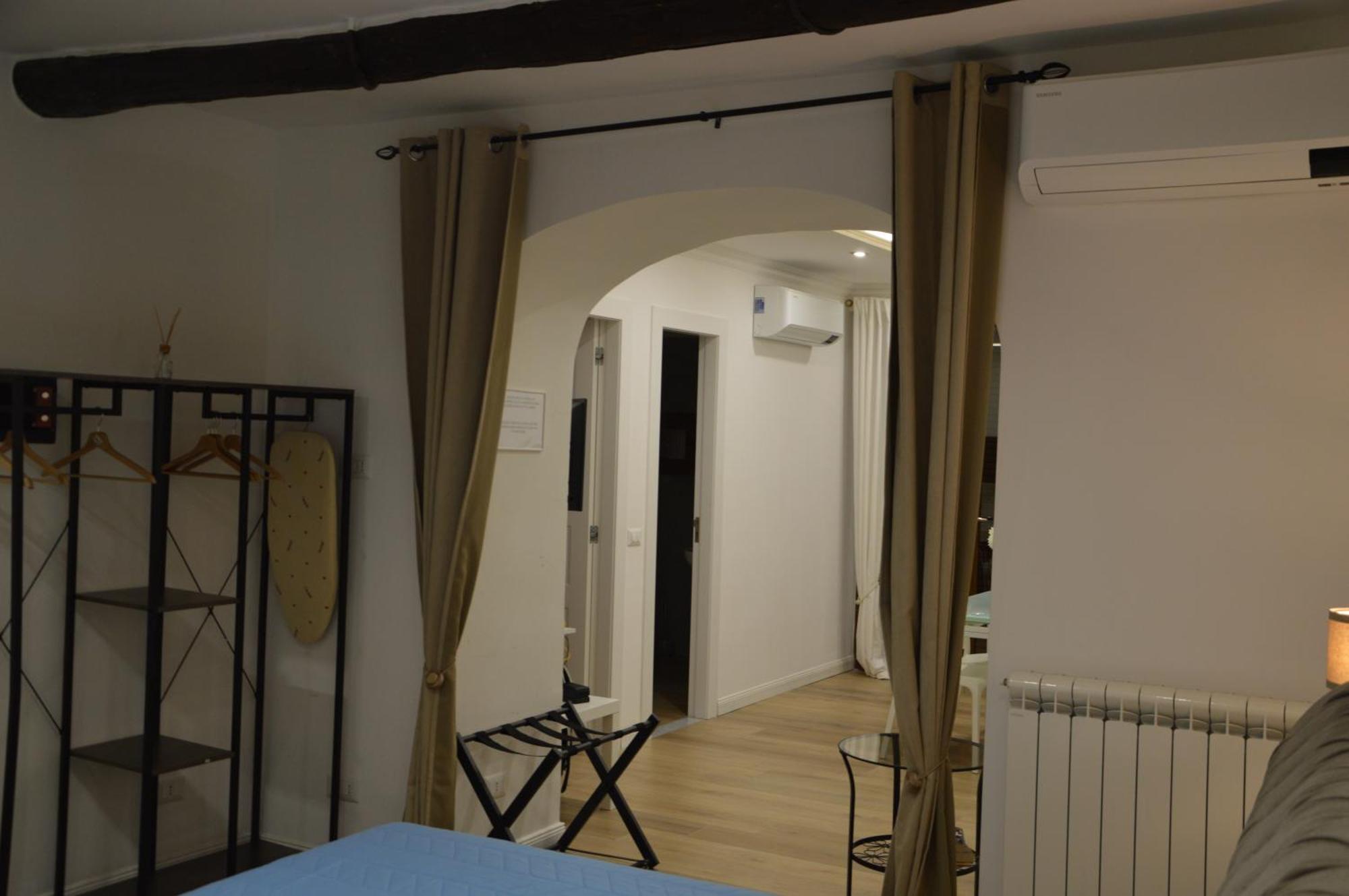 Double Room Private Bathroom
