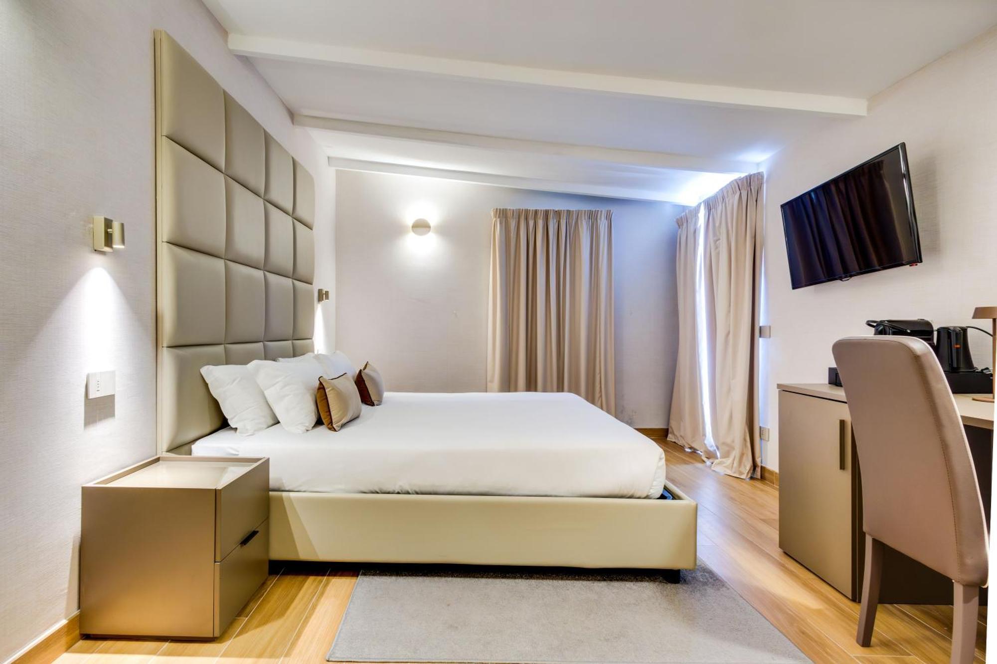 Suite with Terrace,1611097389:JPEG
