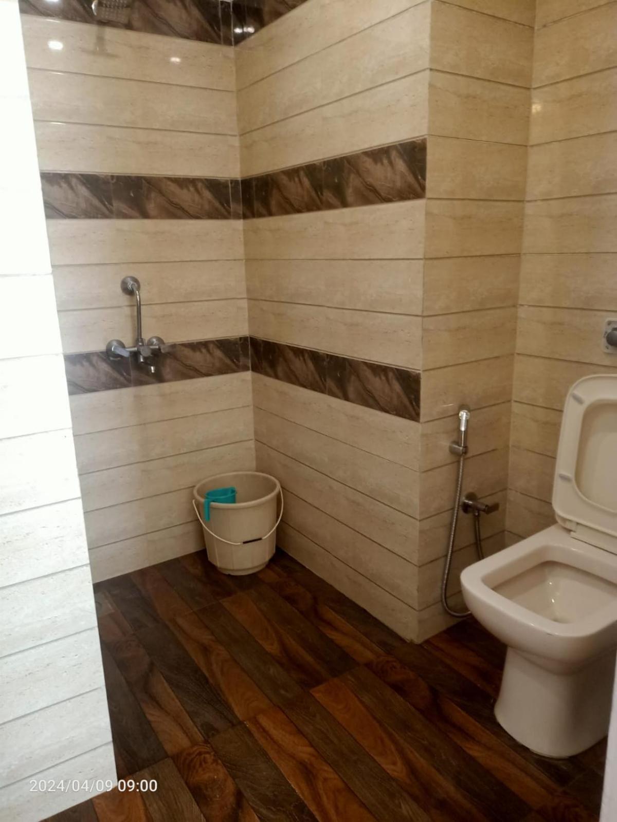 AC Family Room with Private External Bathroom