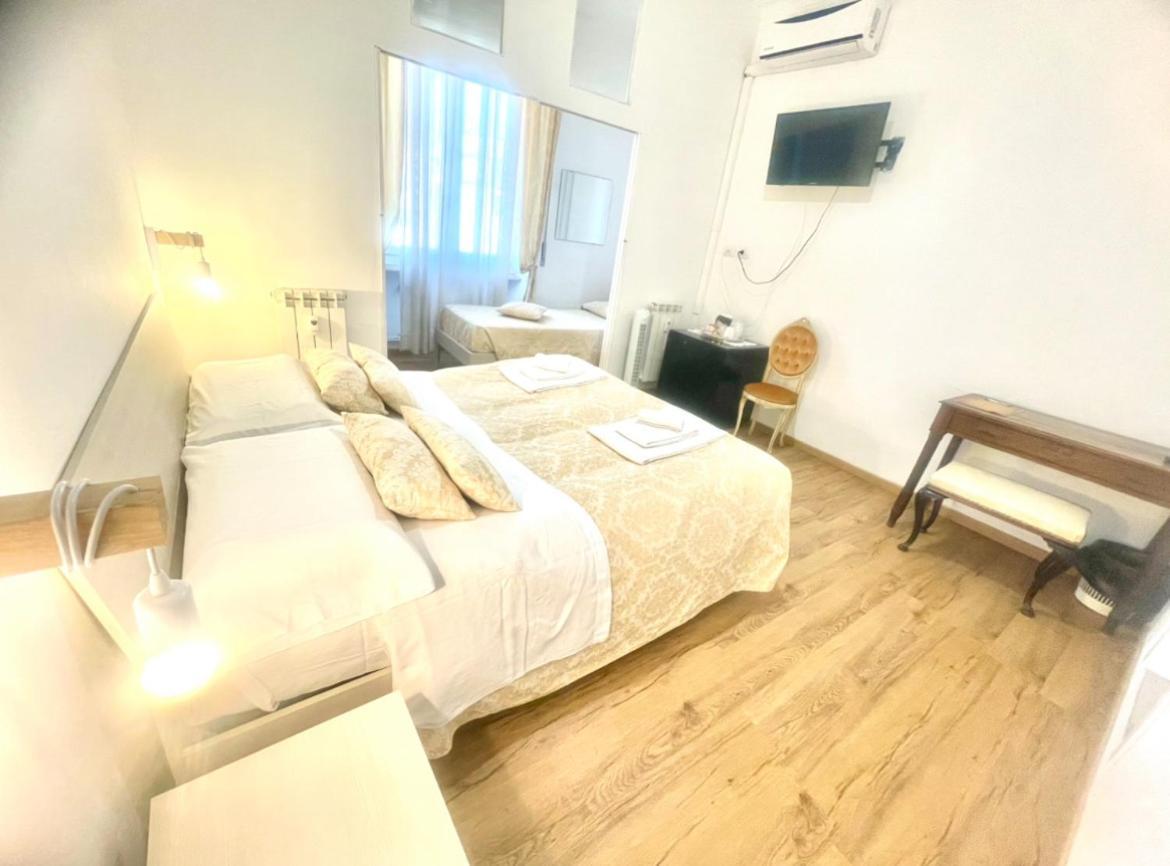 Triple Room City View