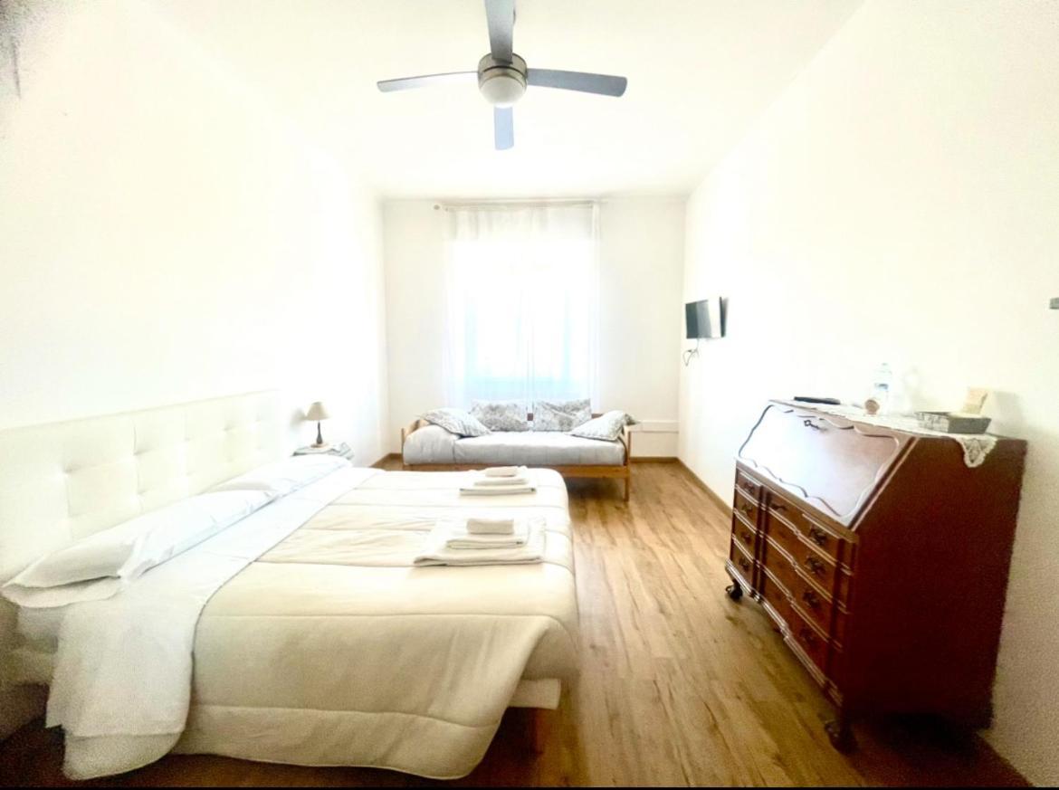 Basic Triple Room