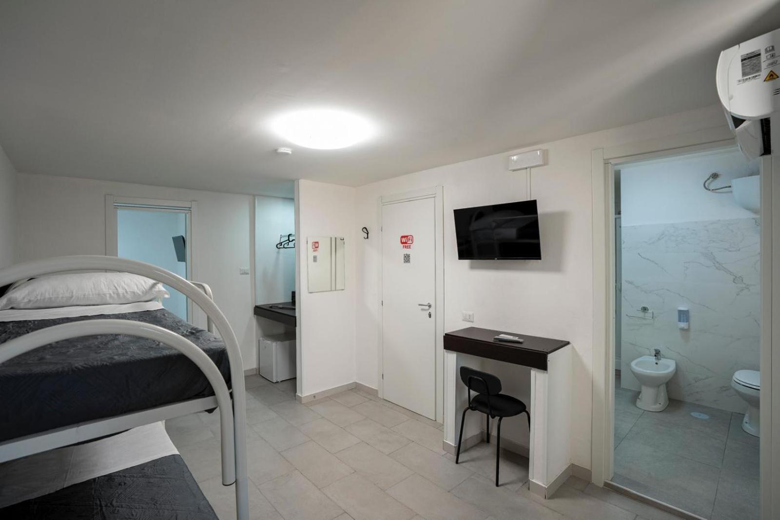 Deluxe Family Room