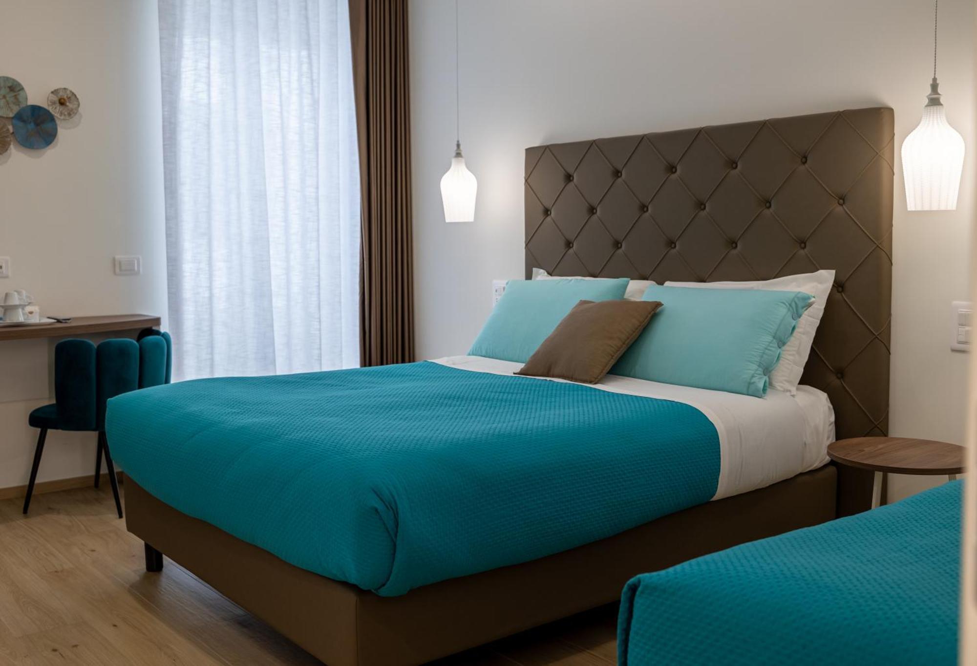 Standard Triple Room,1616489282:JPEG