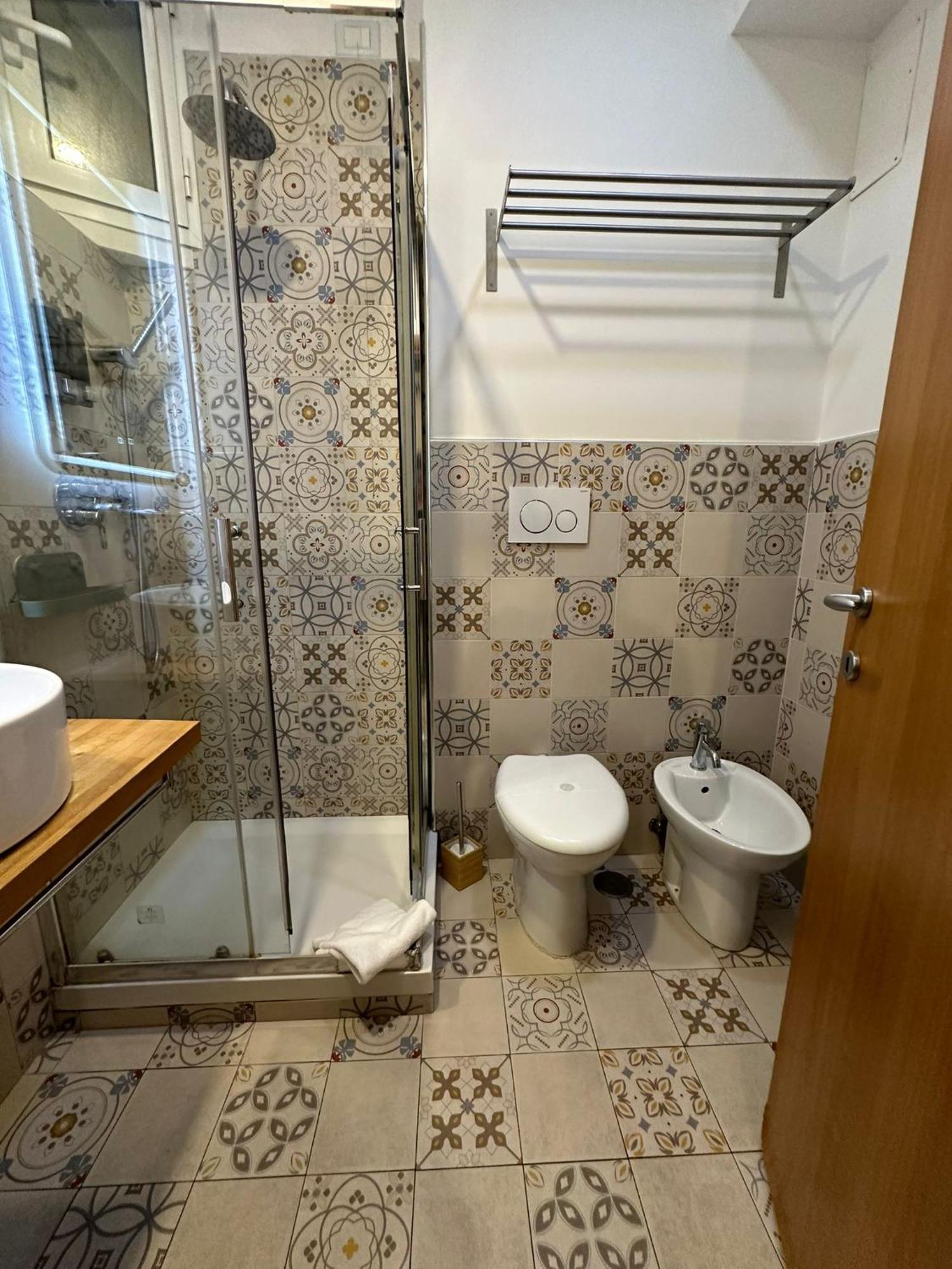 Double Room,1616886688:JPEG