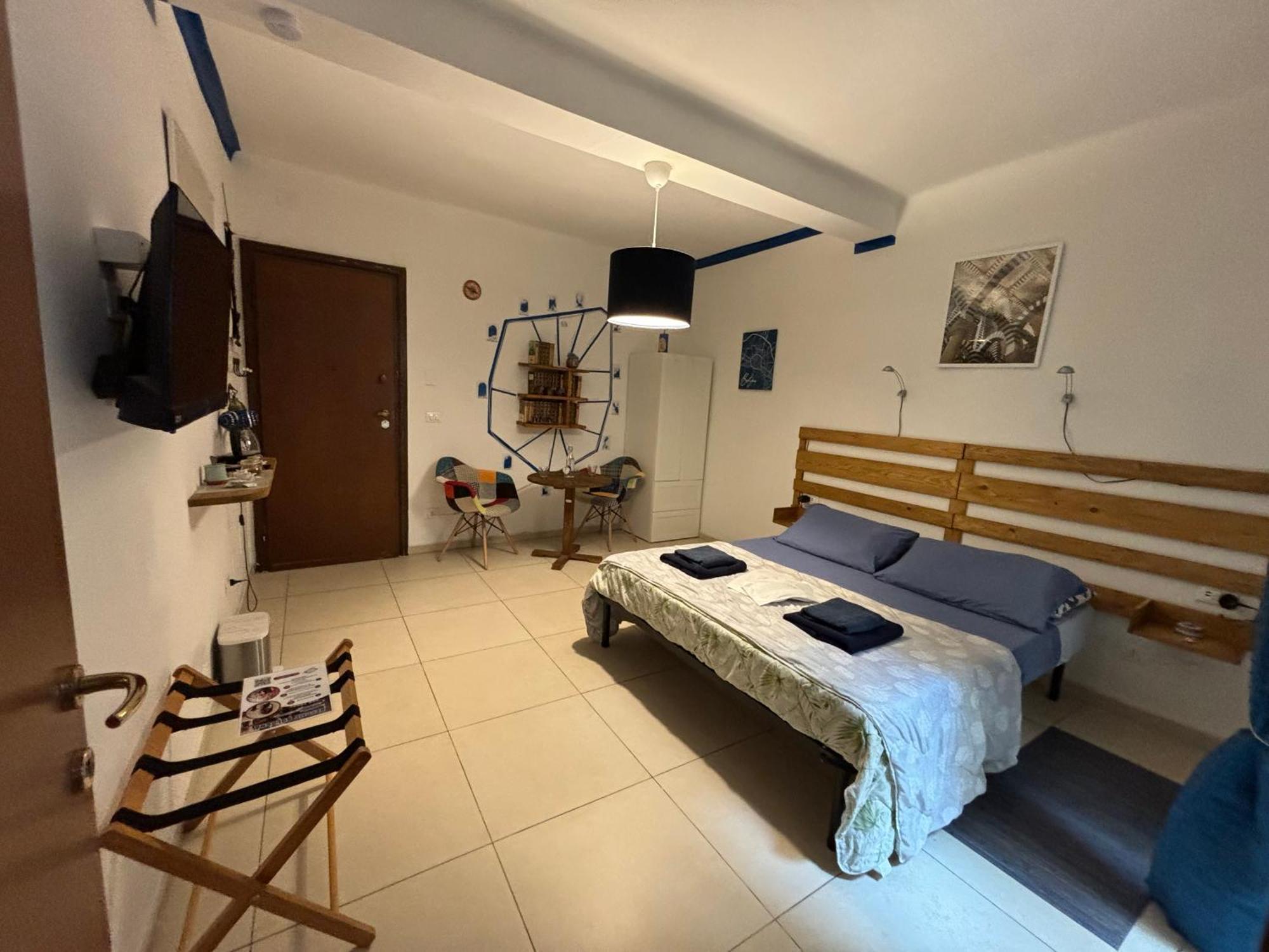Double Room Private Bathroom