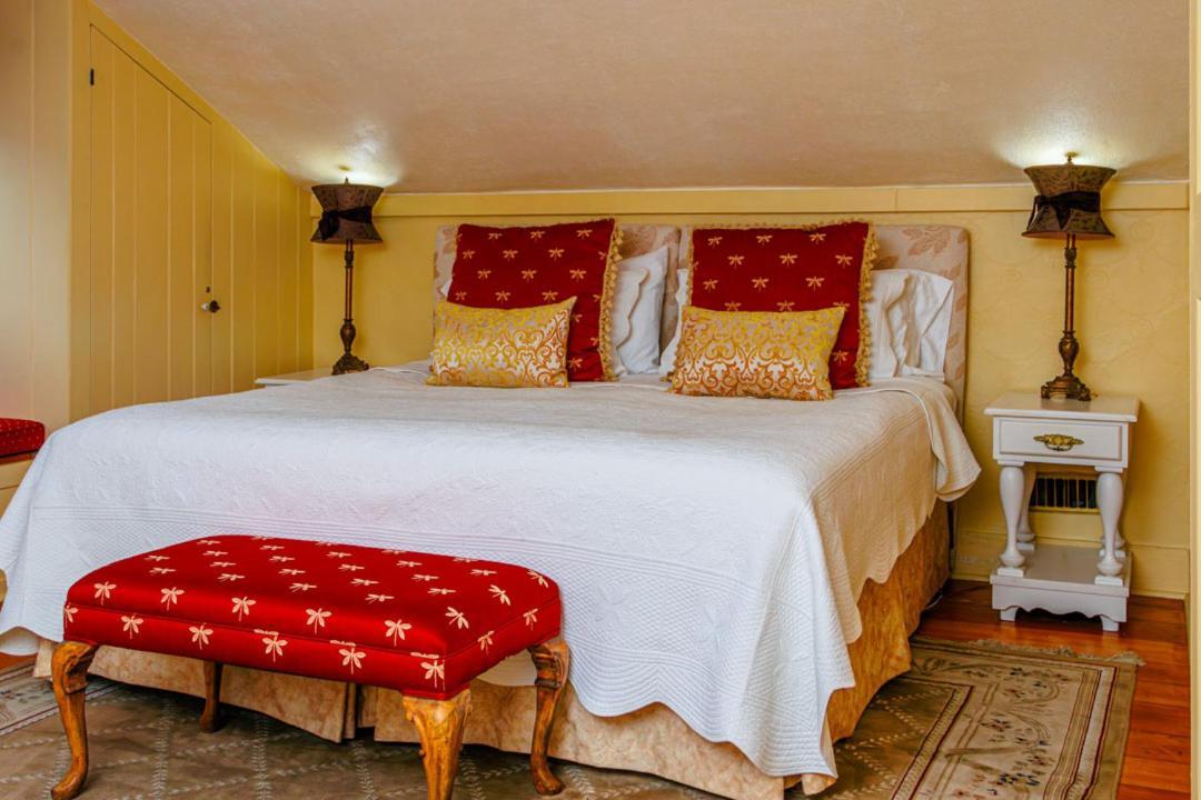 King or Twin Room