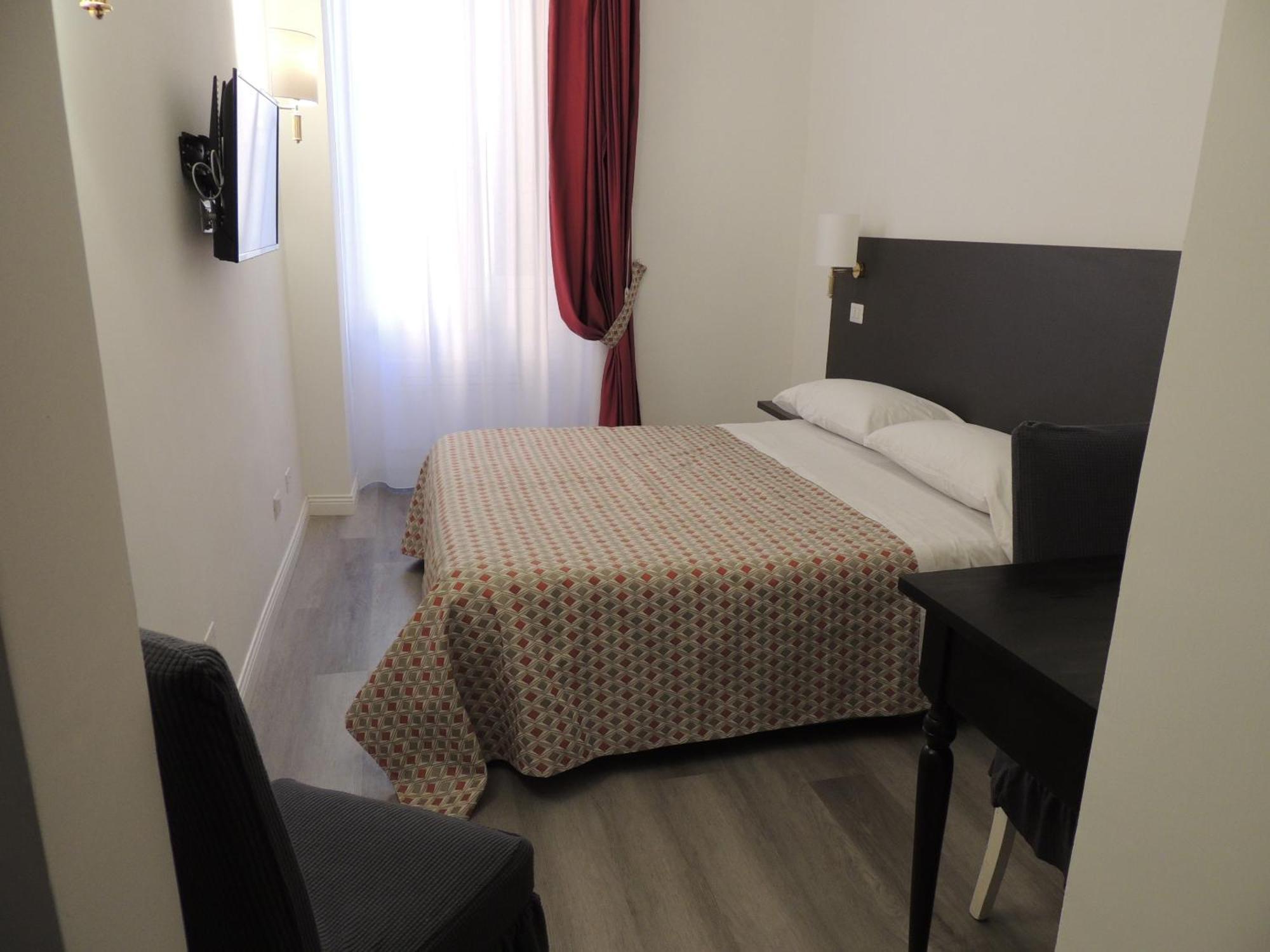 Double Room Private Bathroom