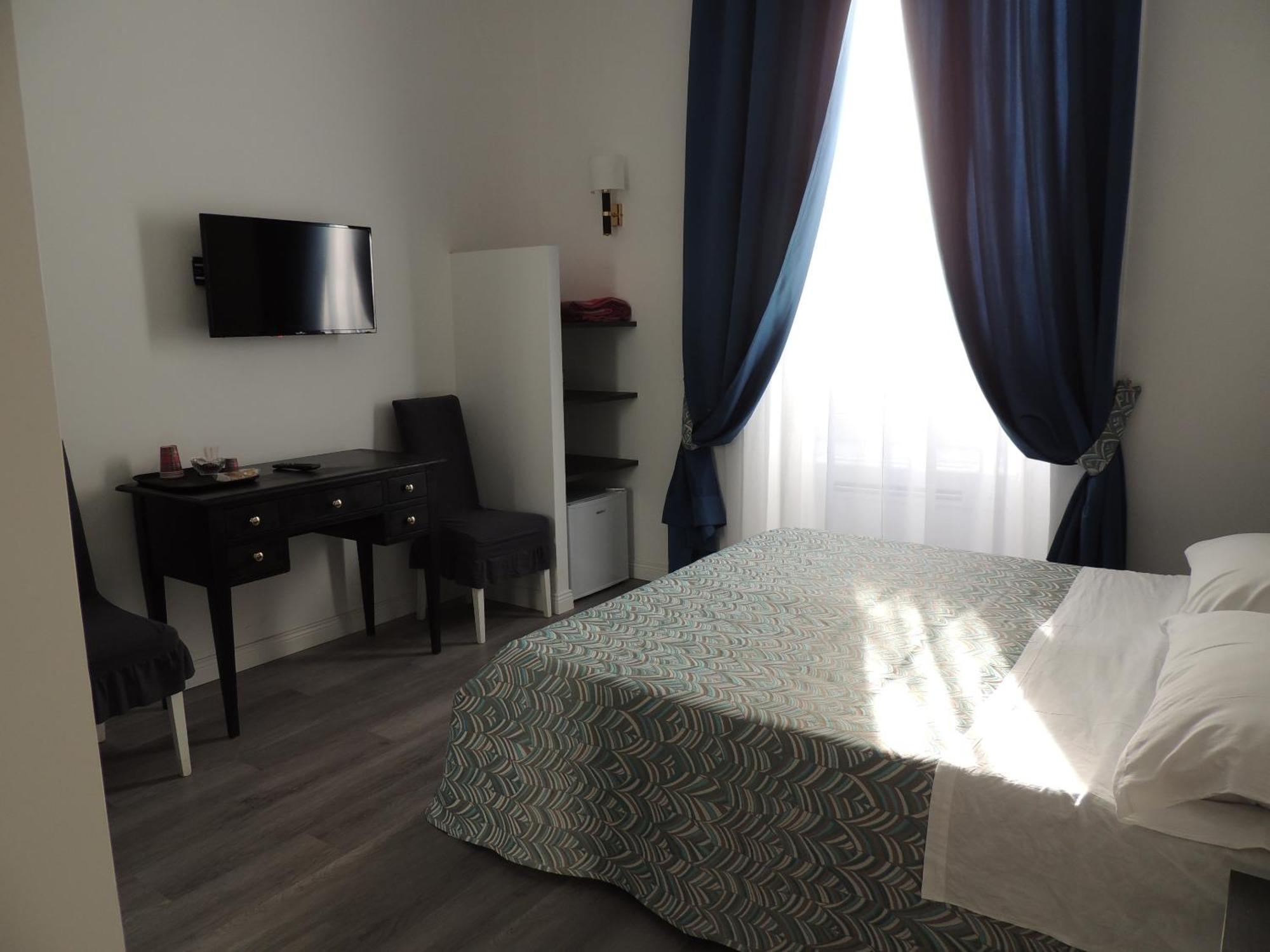 Double Room Private Bathroom