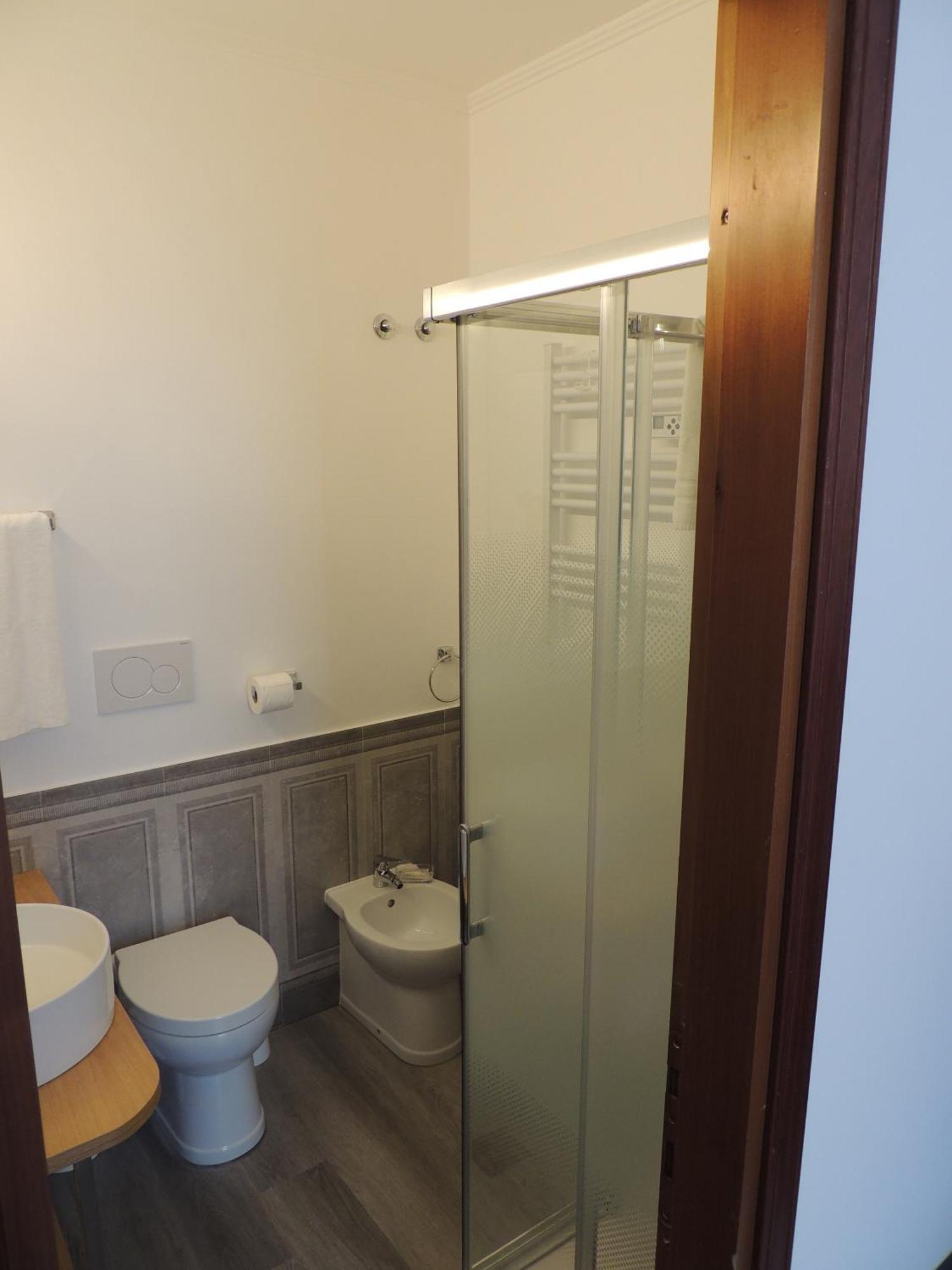 Double Room Private Bathroom
