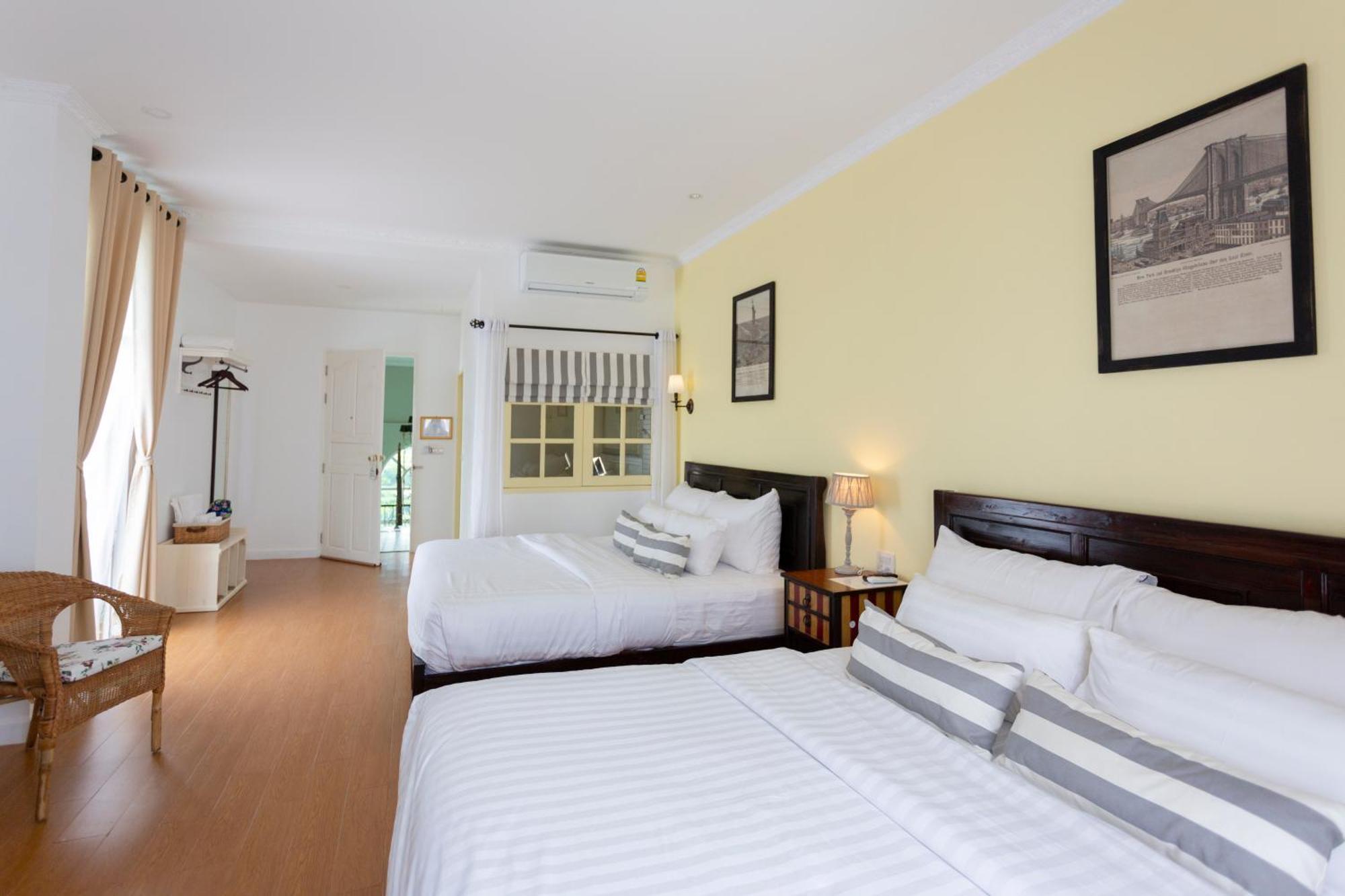 Quadruple Room with Balcony