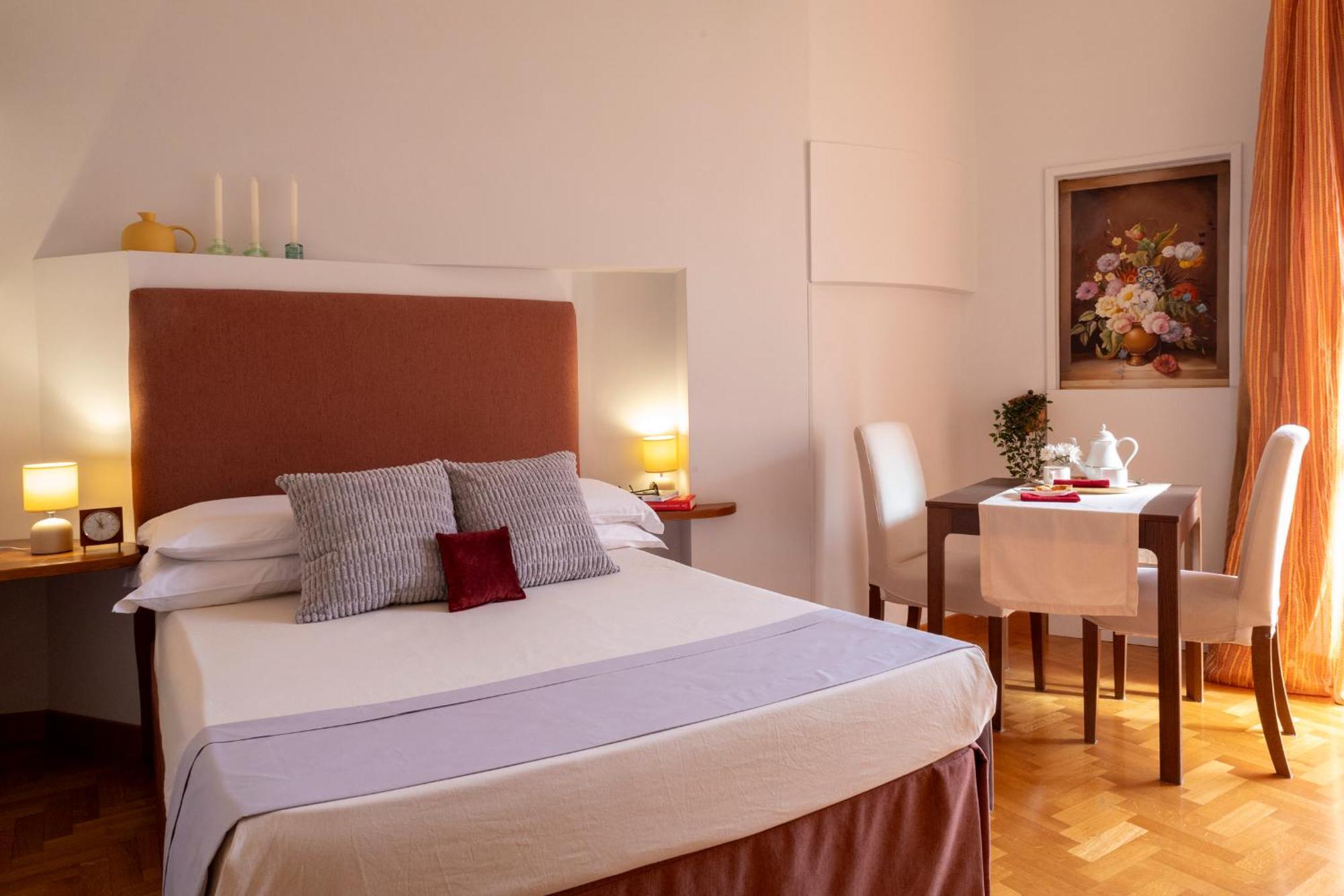 Deluxe Room,1628717724:JPEG