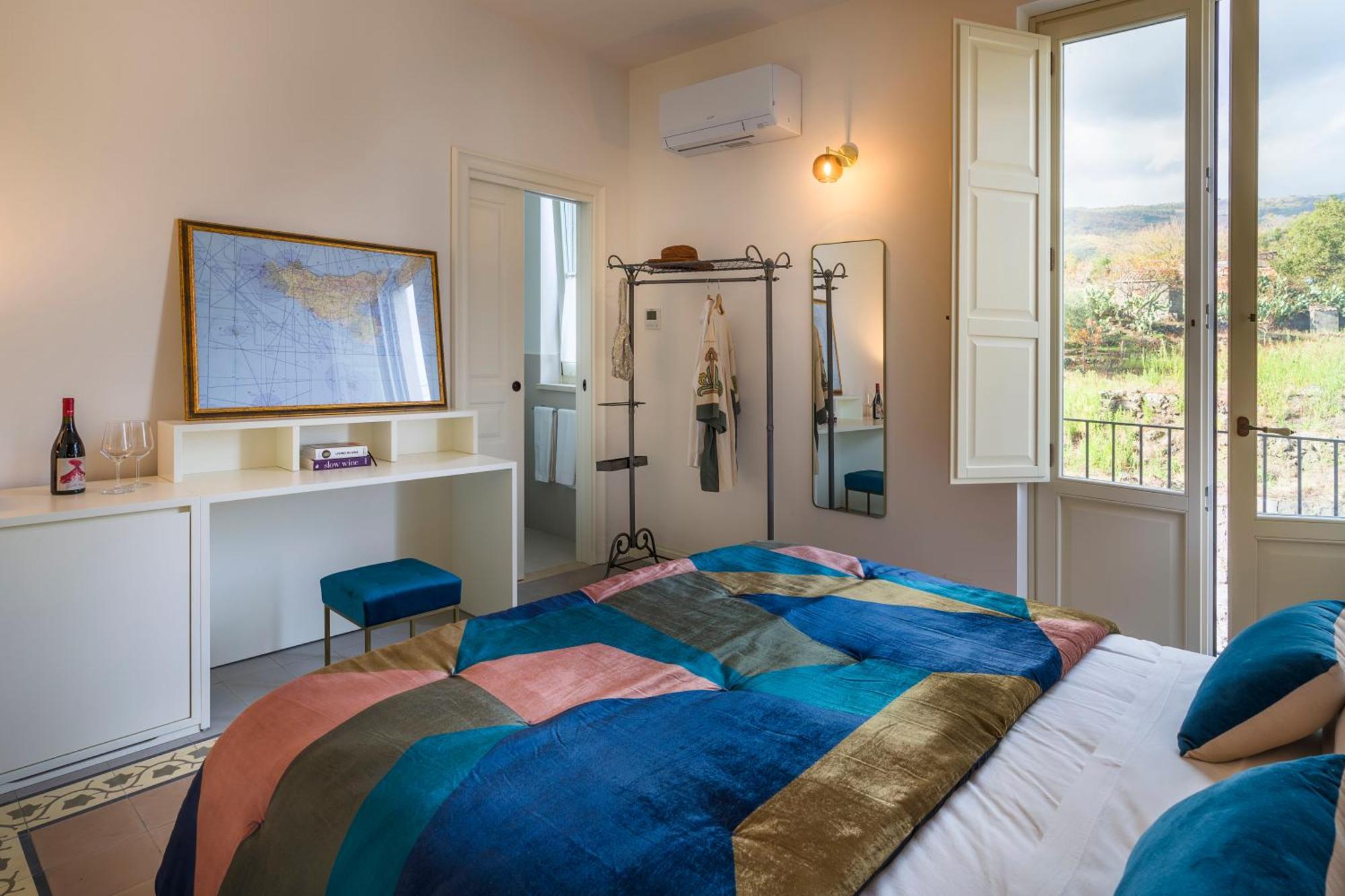 Double Room Mountain View